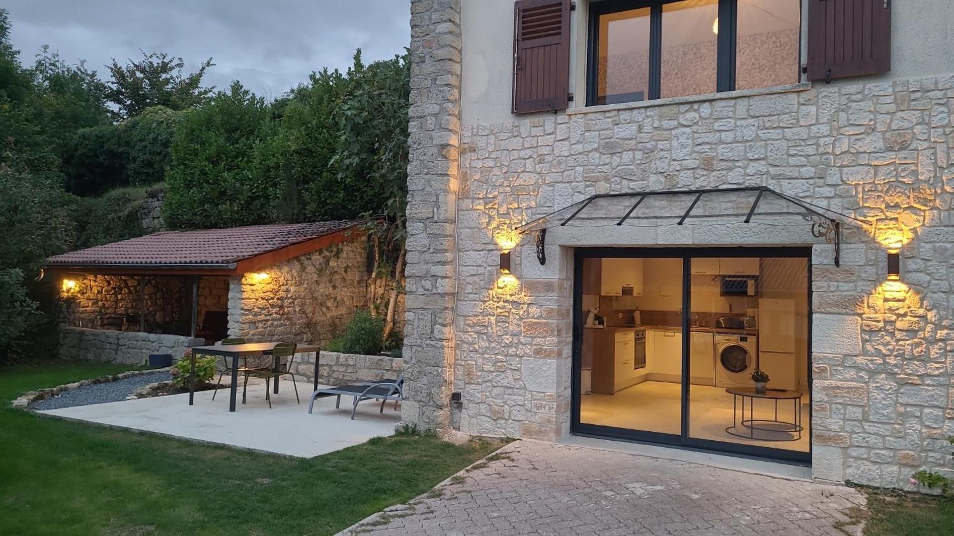 2 Gites dans les remparts à Dun sur Meuse