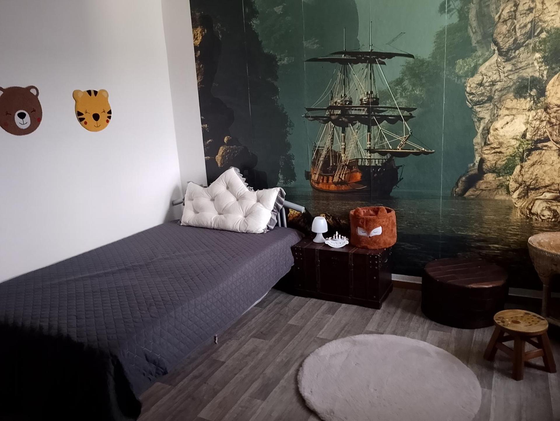 Nähe Plohn Park - FEWO mit Spielzimmer und Balkon sowie Doppelzimmer mit eigenem Bad