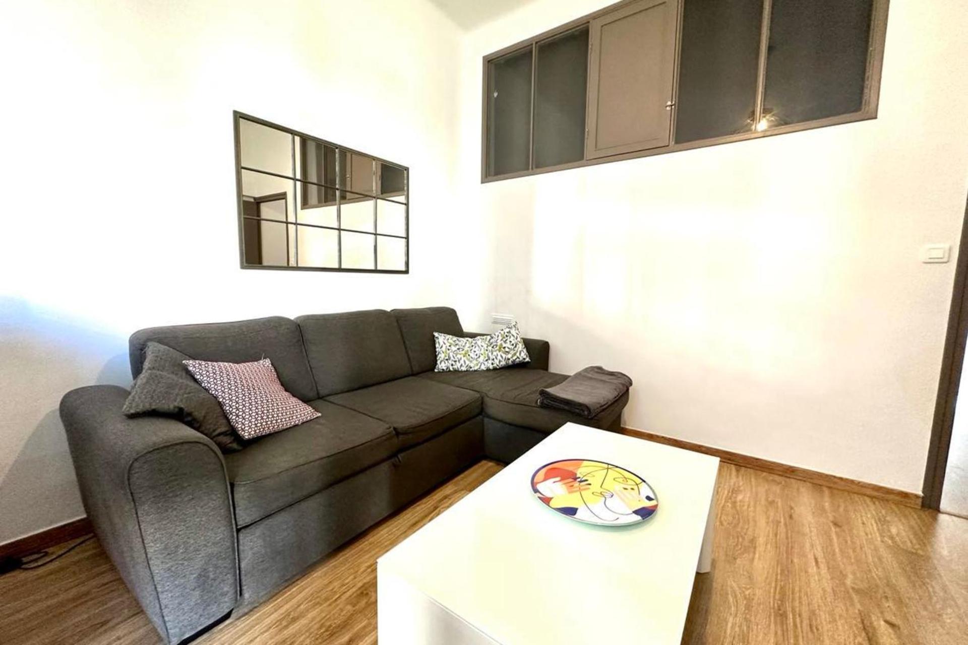 Spacious cocoon close to the beach