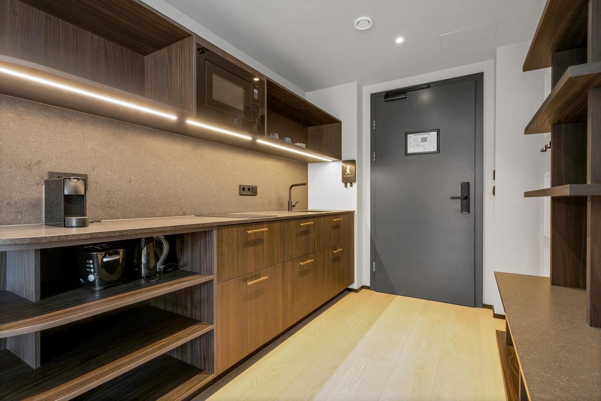 Strand Hotel Apartments