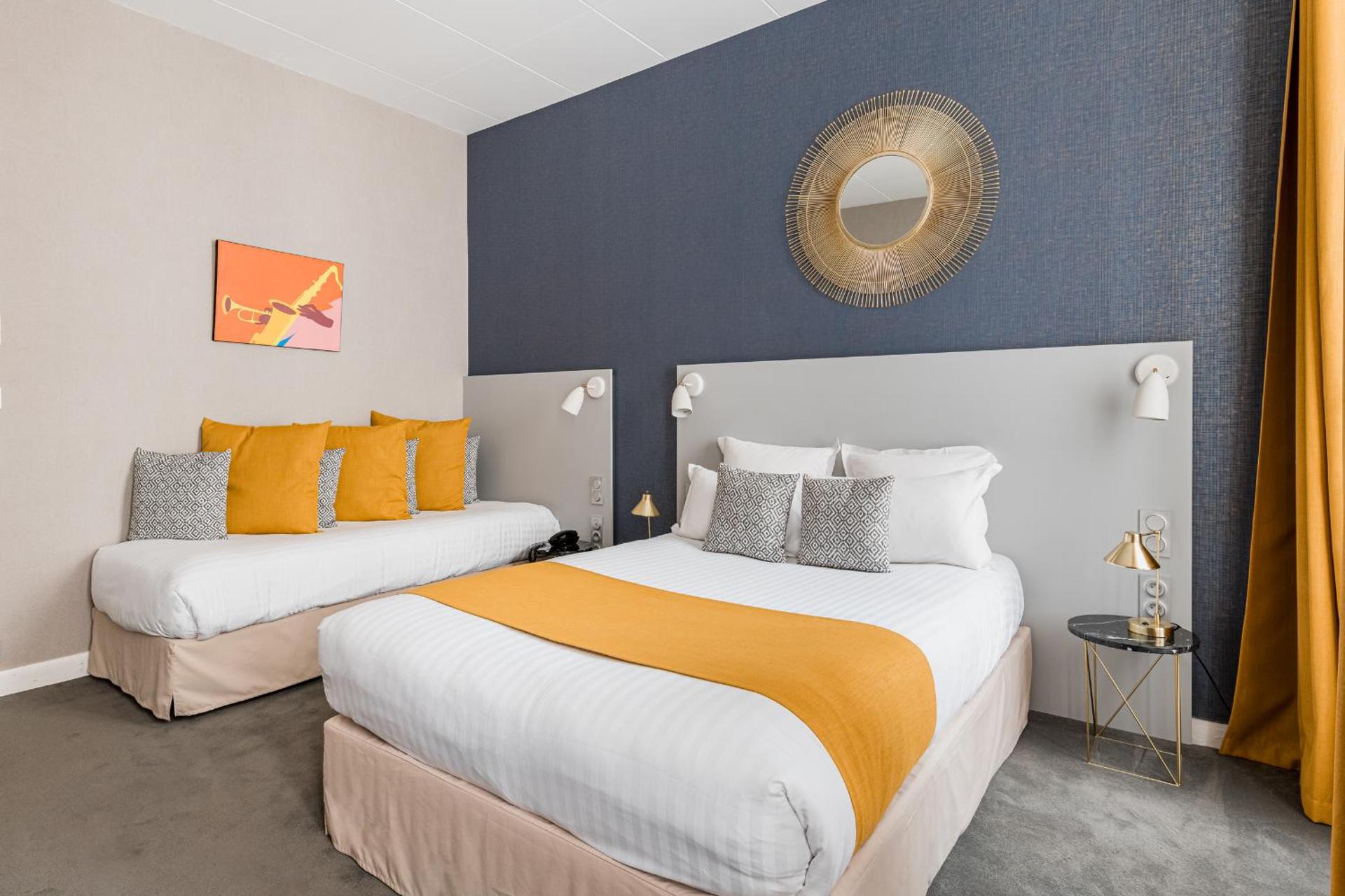 Triple Room with Bath