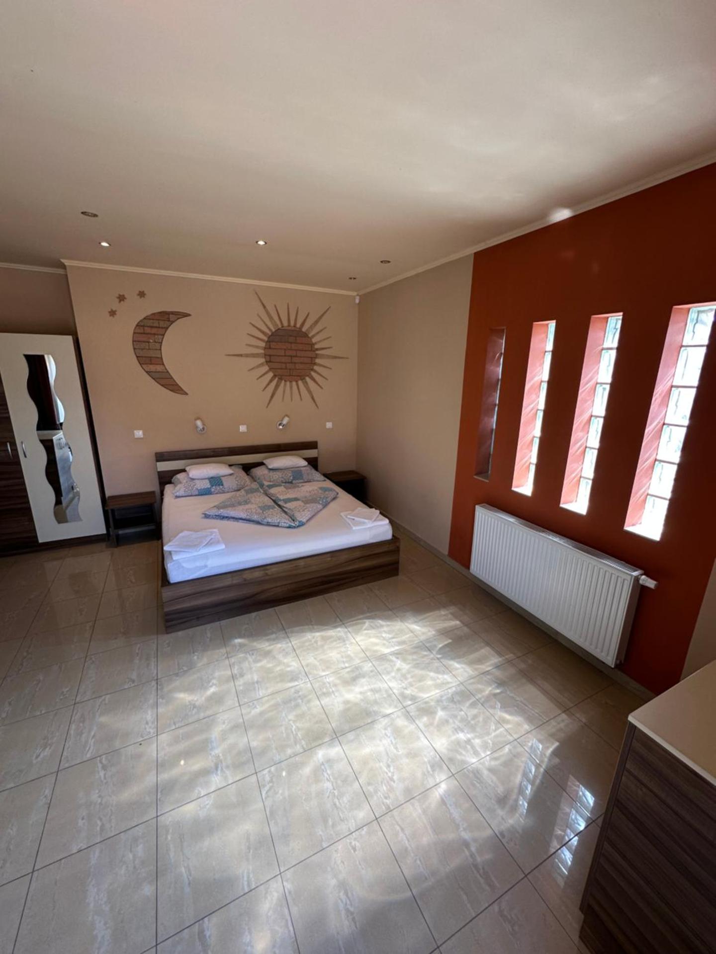 One-Bedroom Apartment with Pool View