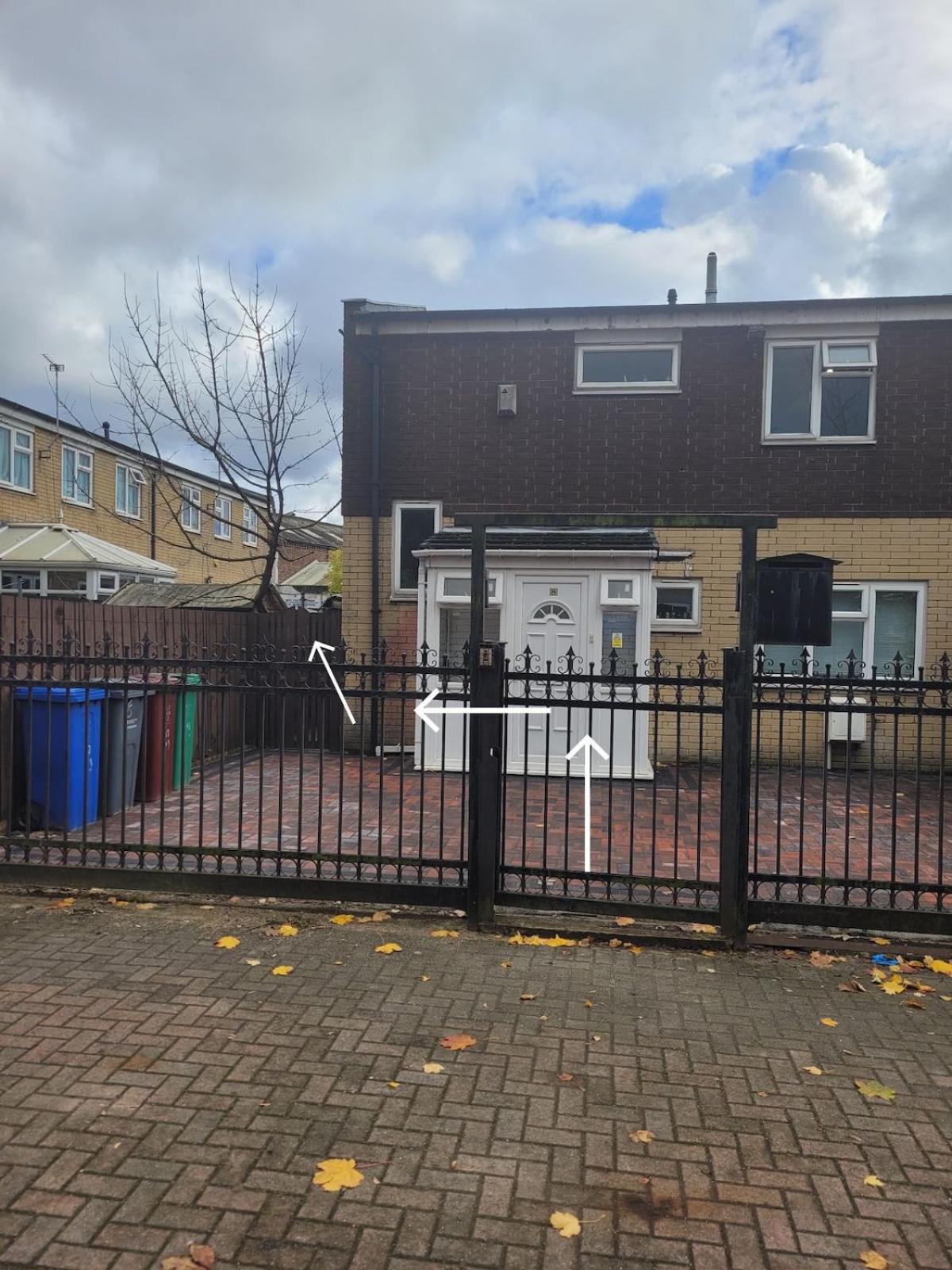 Cosy newly built Self-contained garden flat