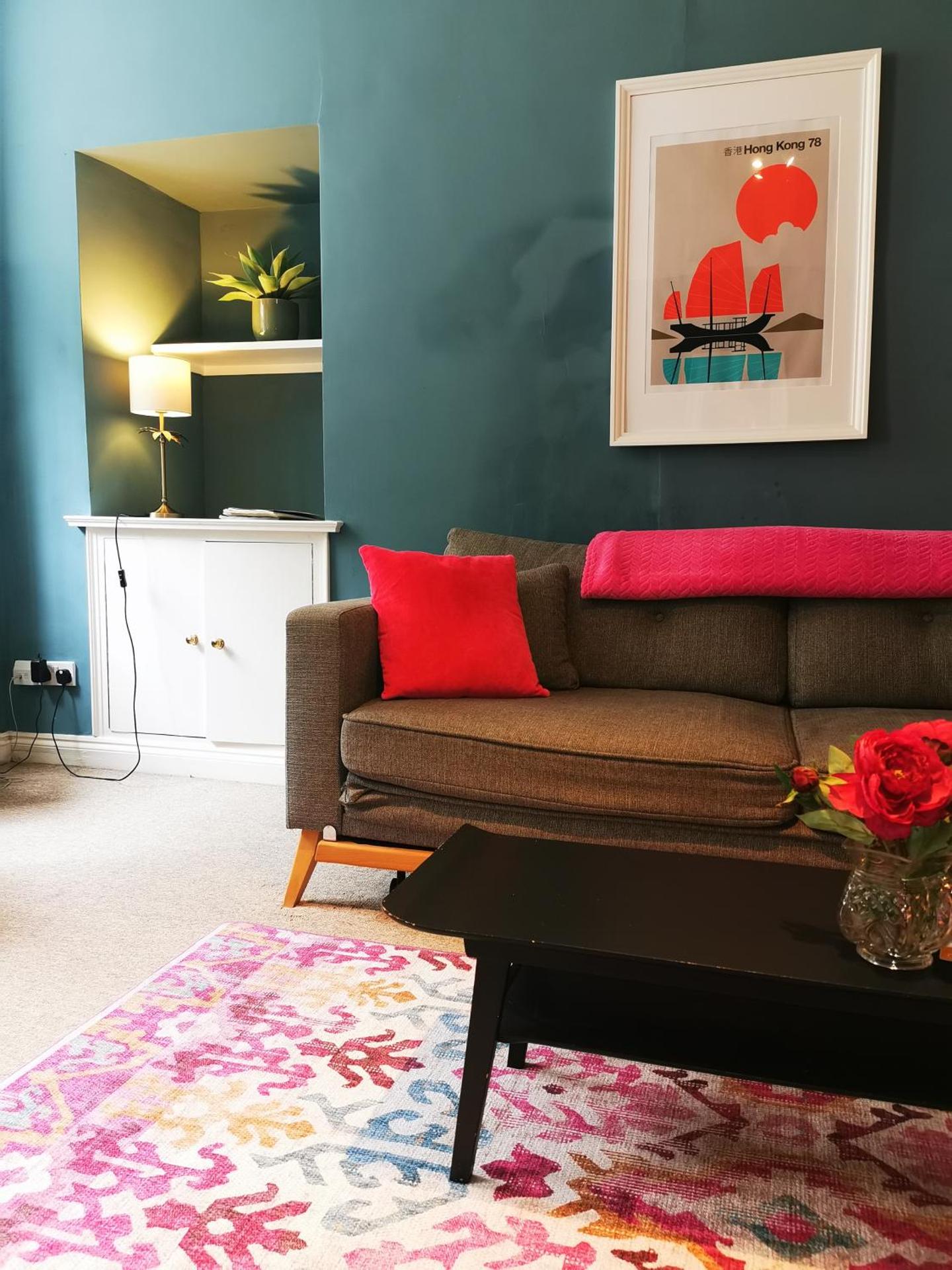 Central Bath Apartment Private Parking Courtyard Garden