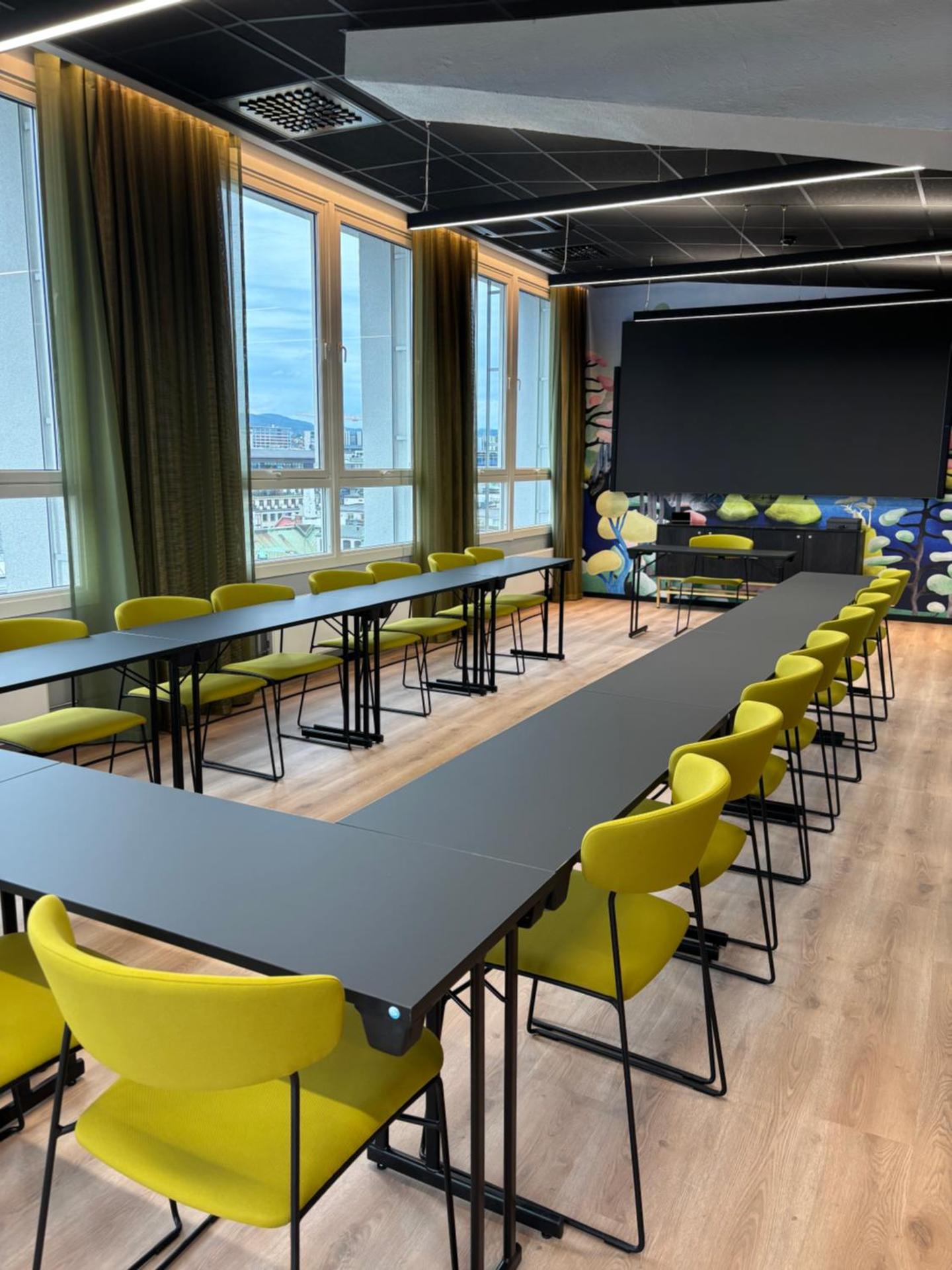 Meeting/conference room