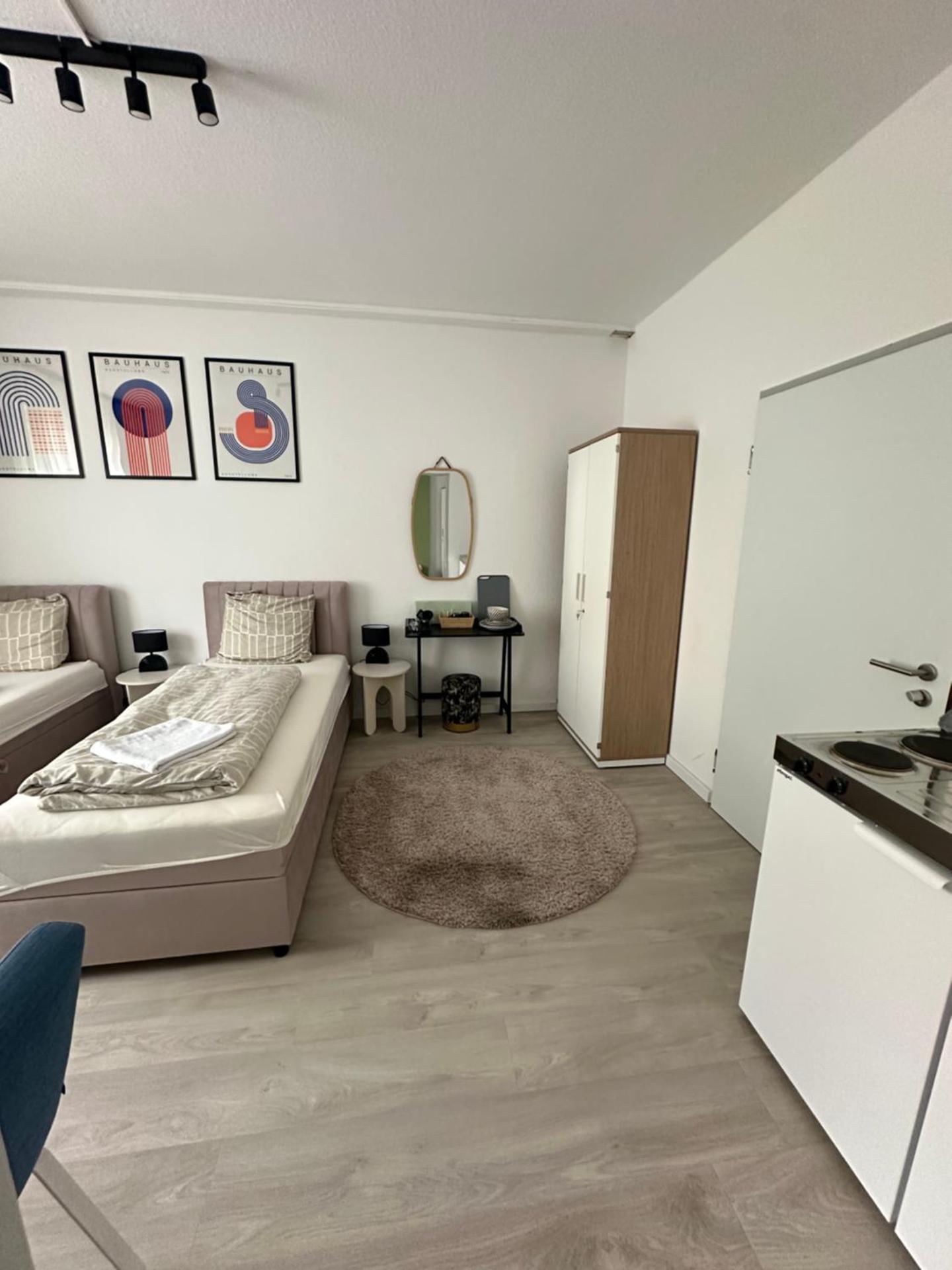 Primestay Studios Parking Wifi Kitchen