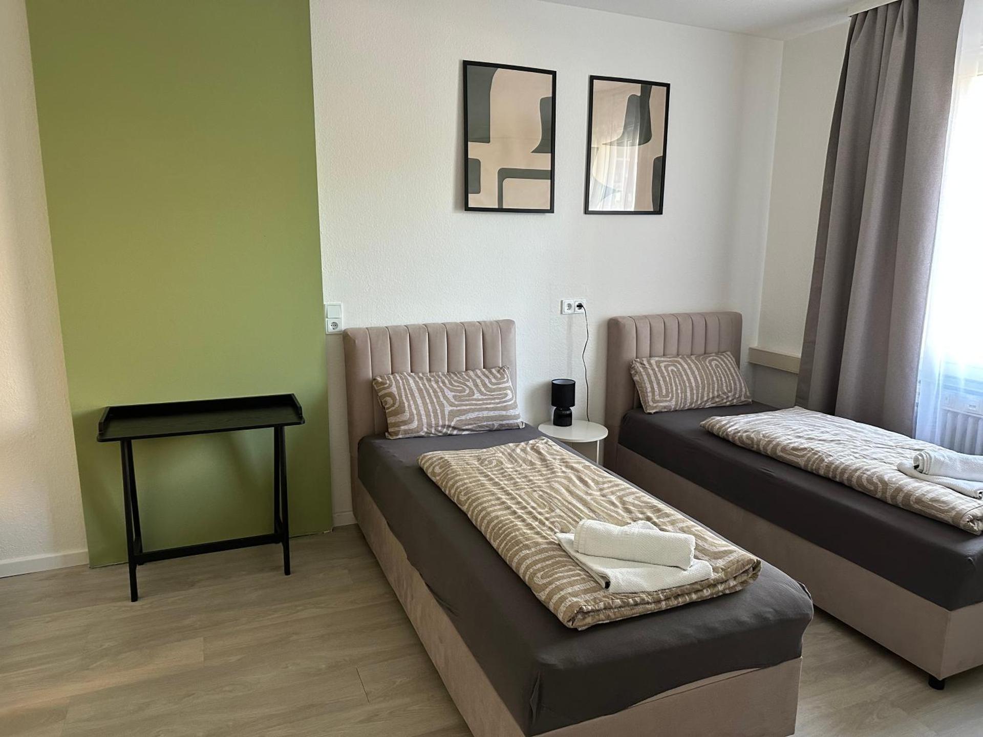 Primestay Studios Parking Wifi Kitchen