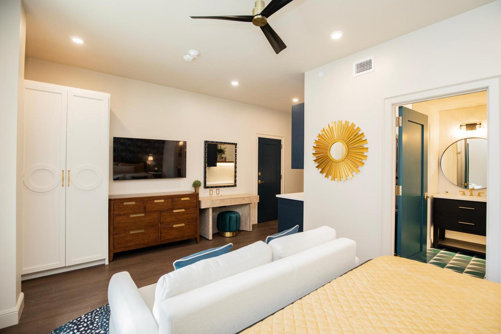 Deluxe Quadruple Room