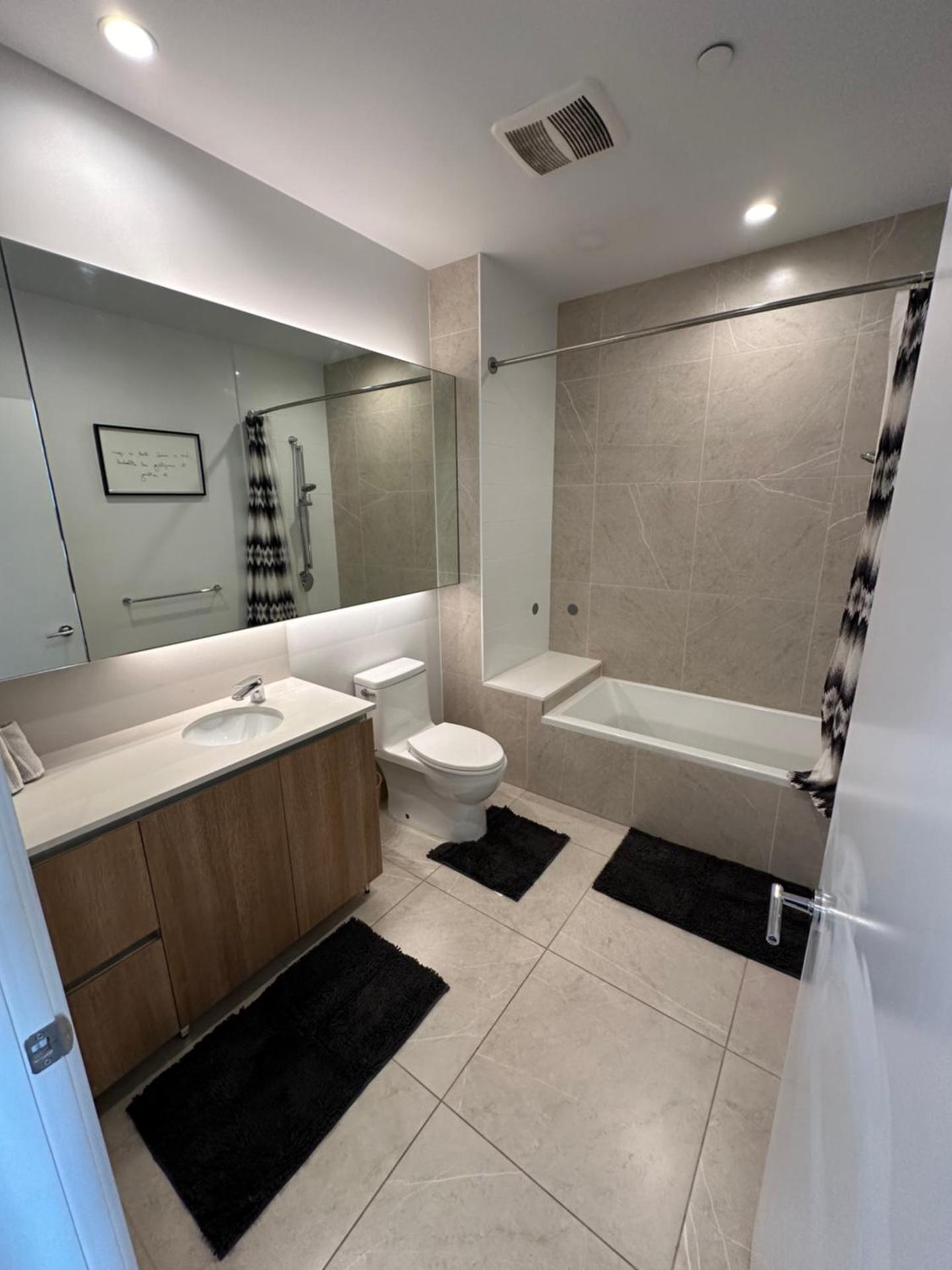 2BR Panoramic City View!!