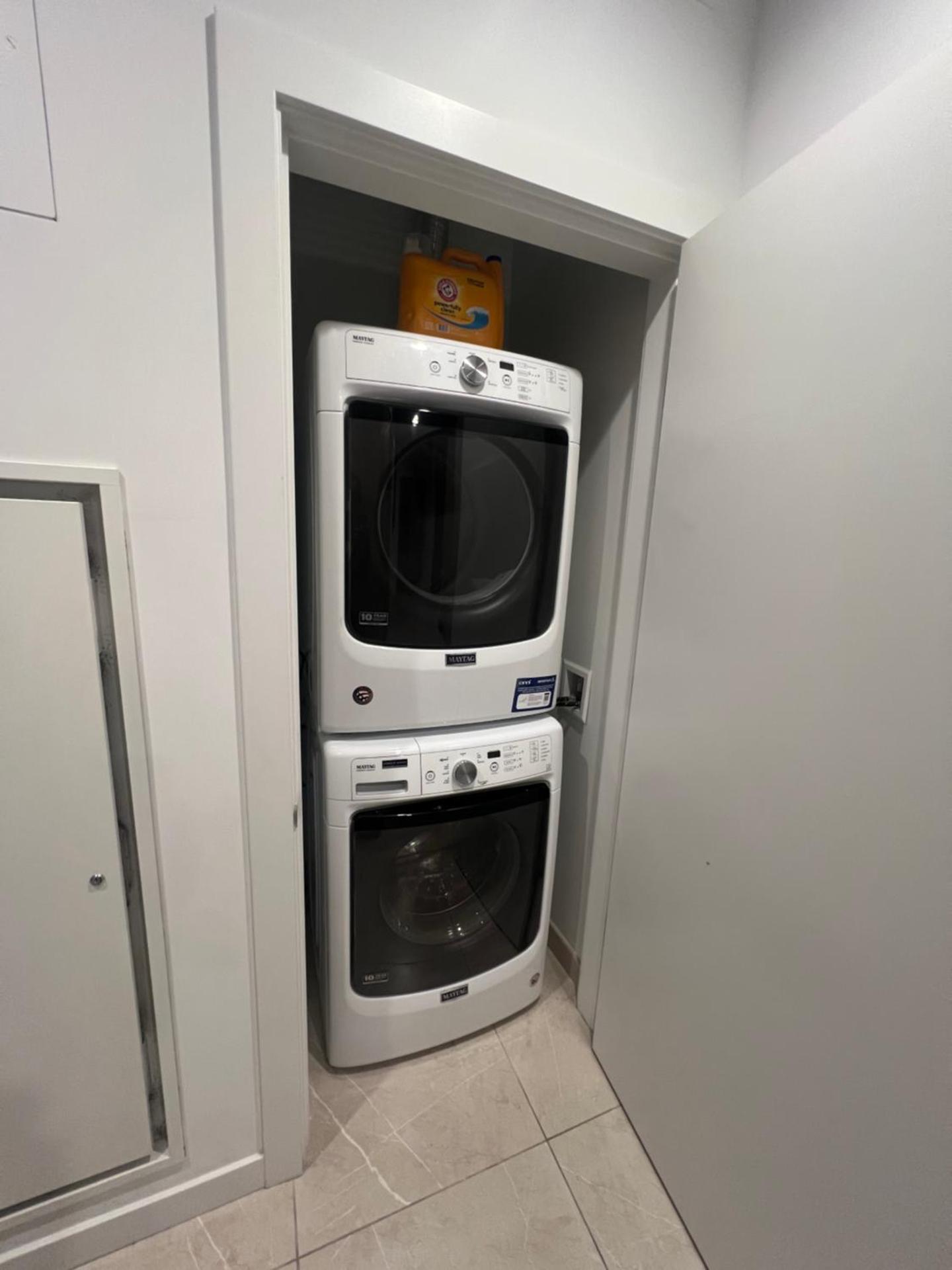 2BR Panoramic City View!!