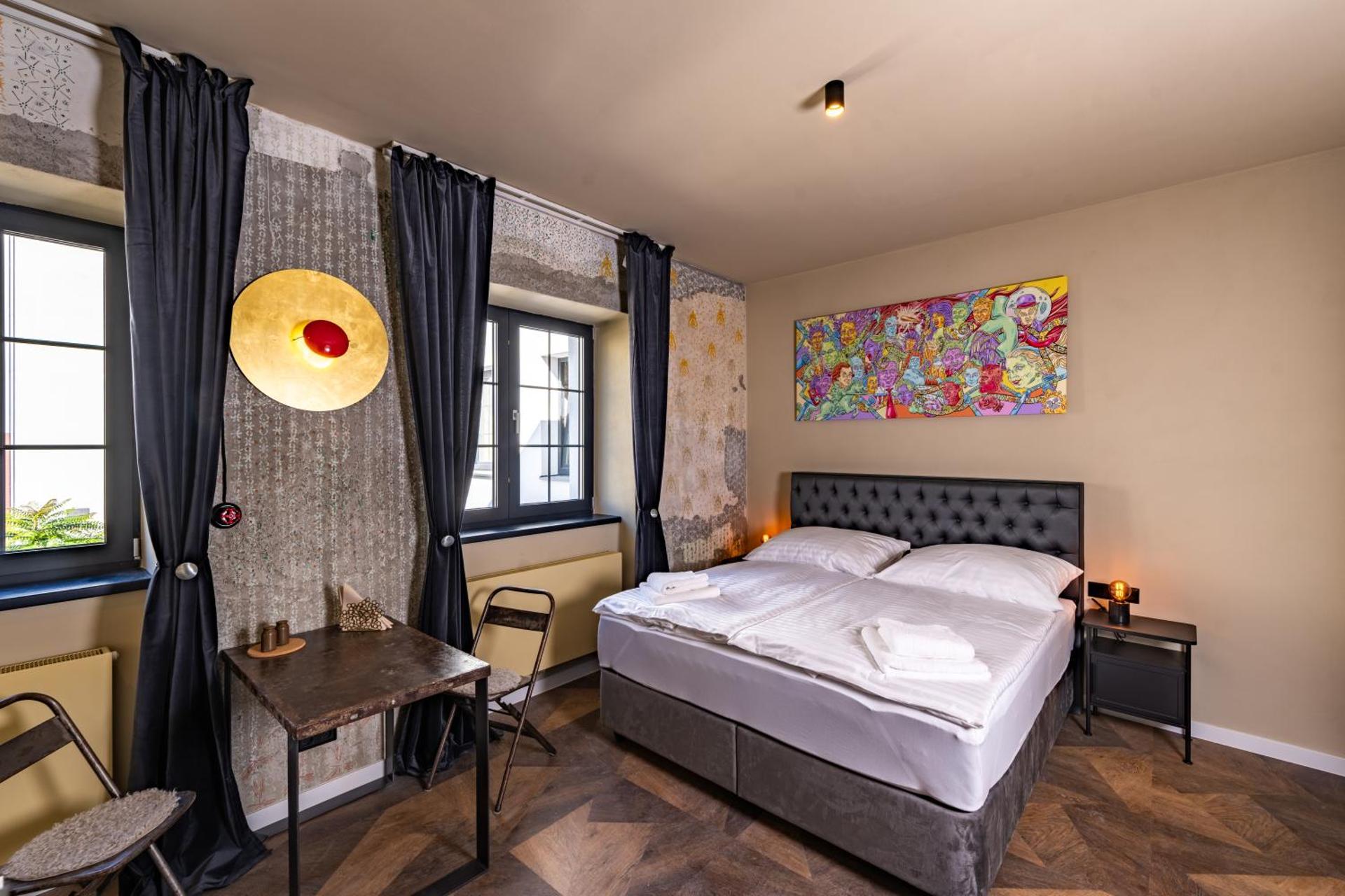 Photo of the whole room