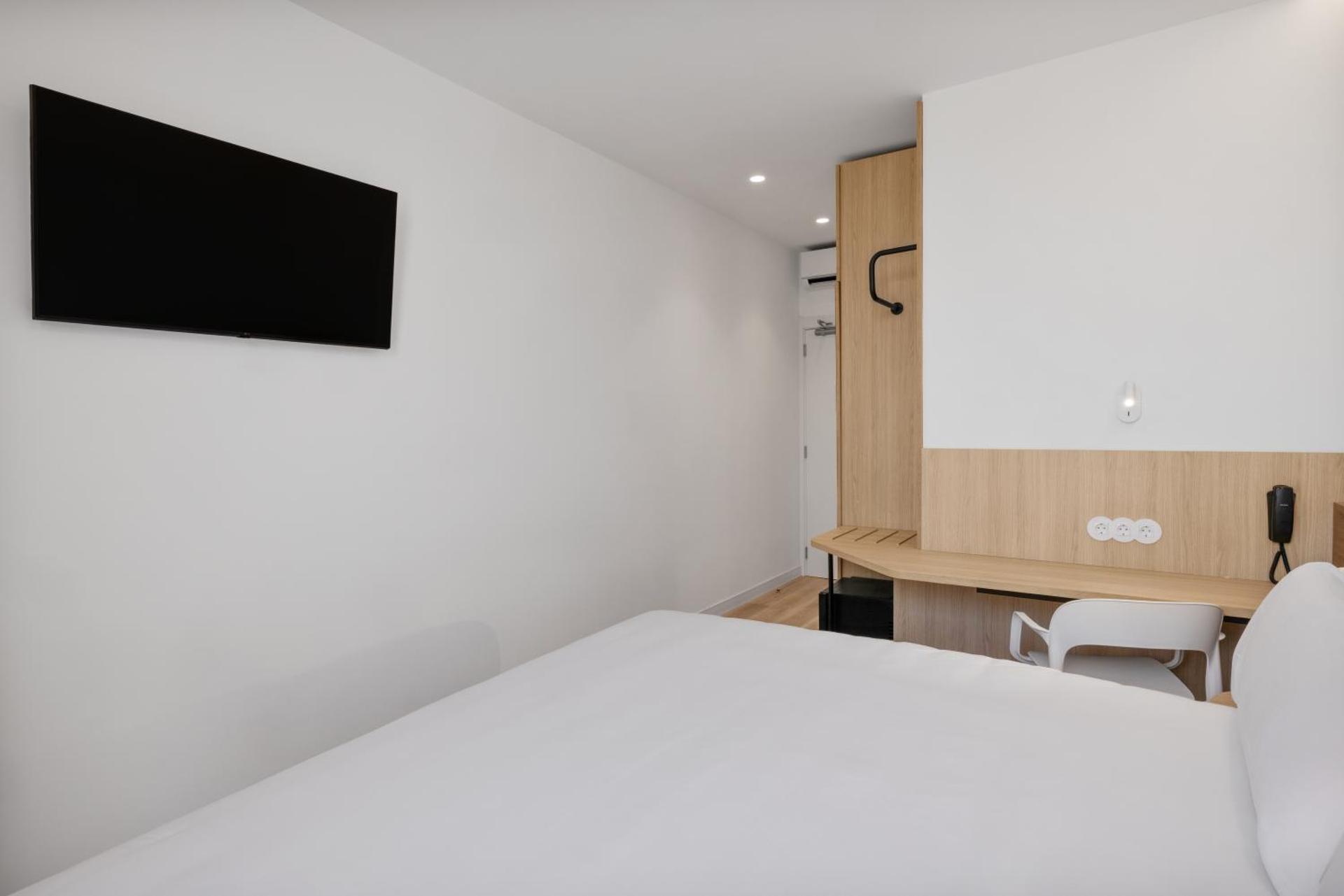 B&B HOTEL Alicante Aeropuerto