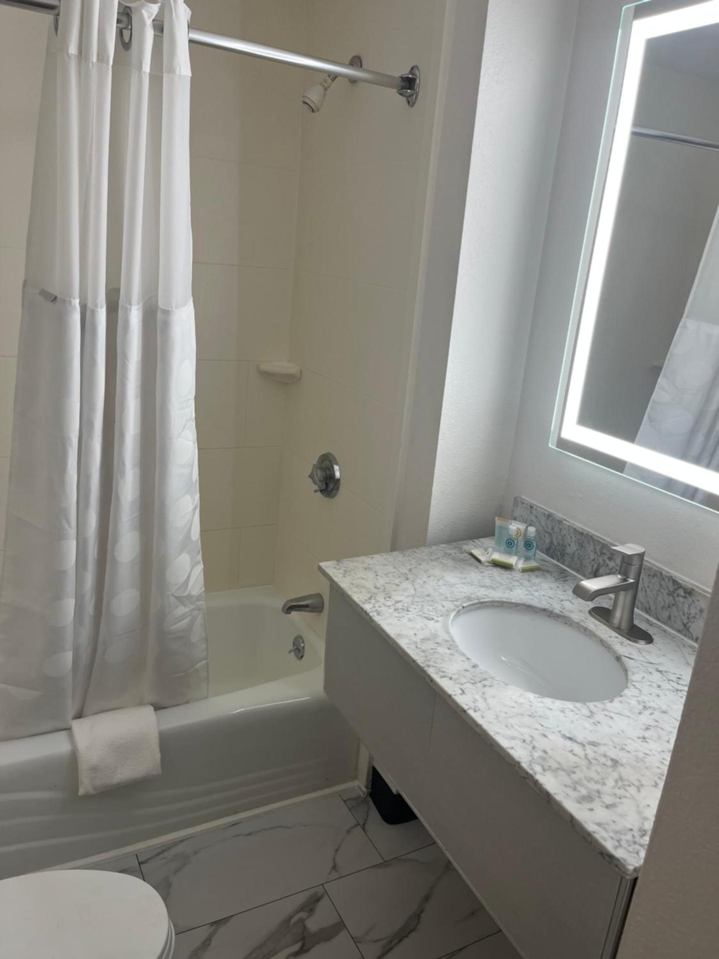 Queen Room with Three Queen Beds - Non-Smoking