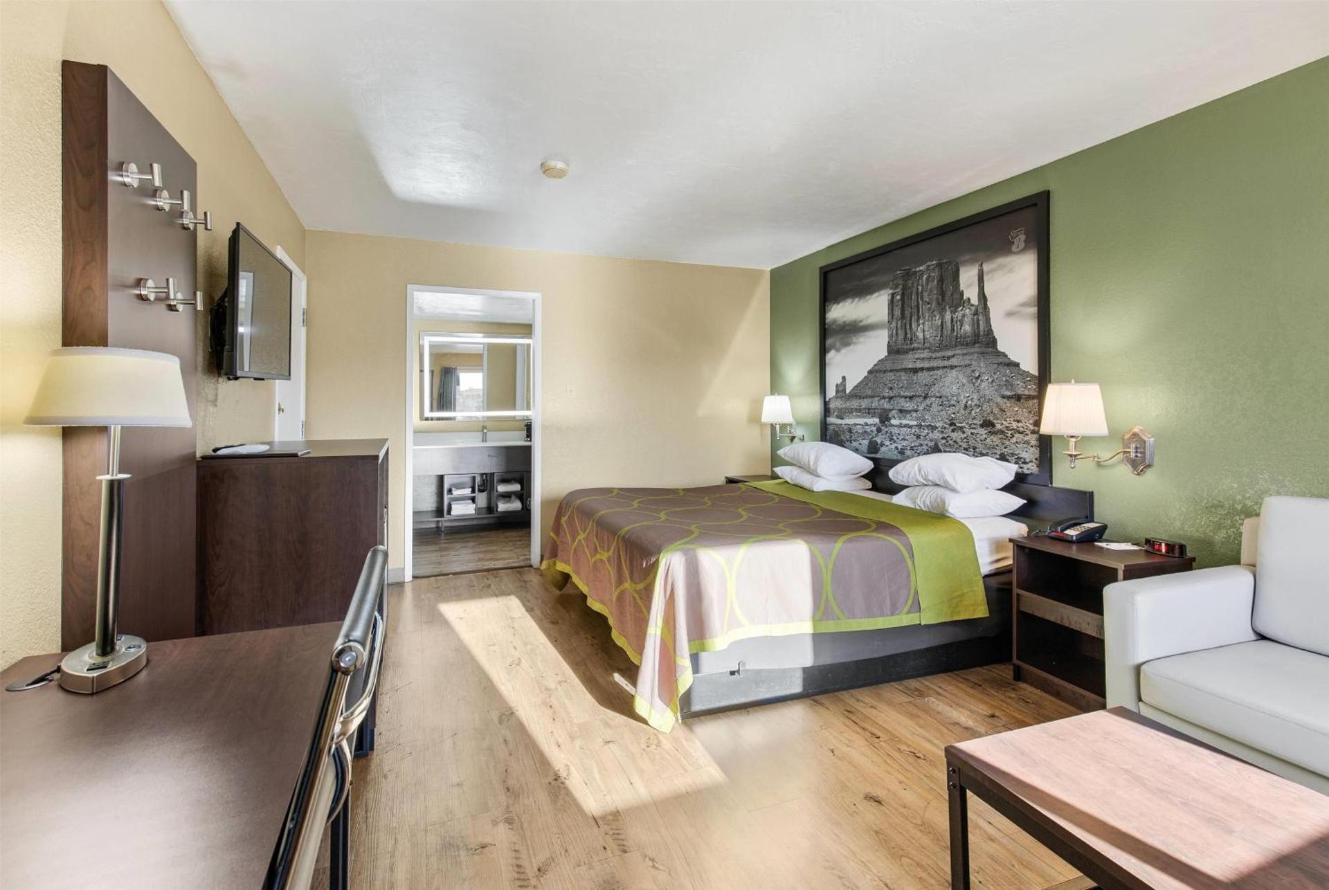 Photo of the whole room