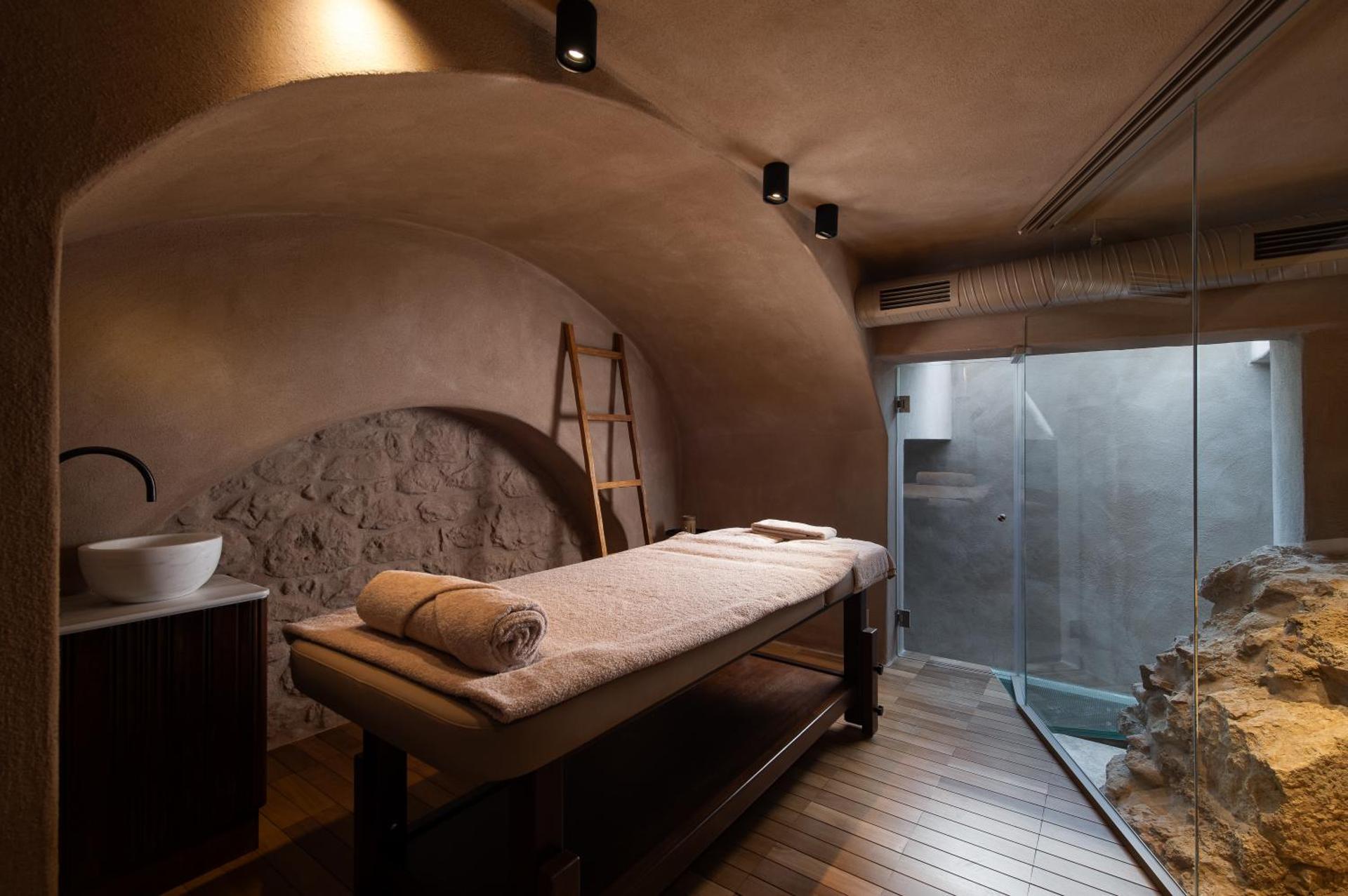 Spa and wellness centre/facilities