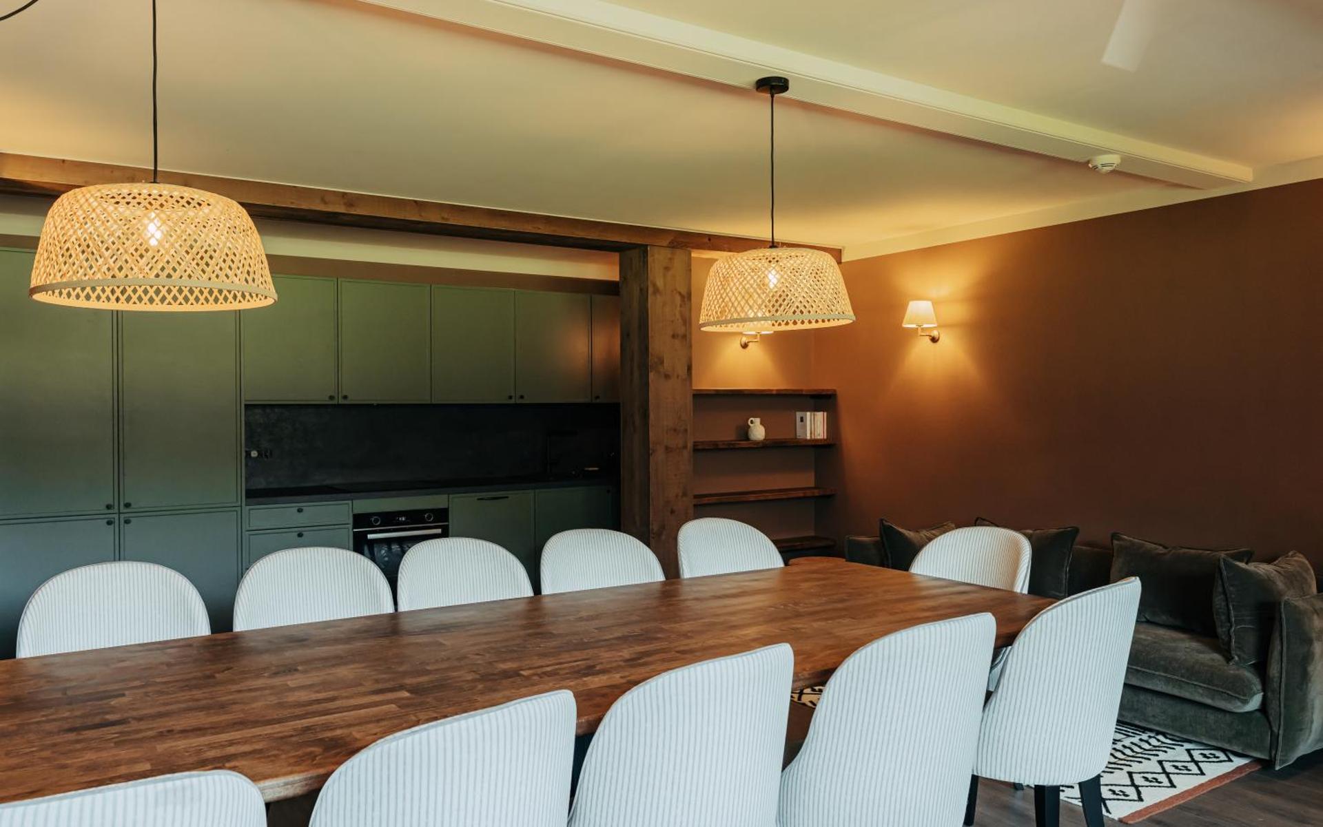 Communal lounge/ TV room