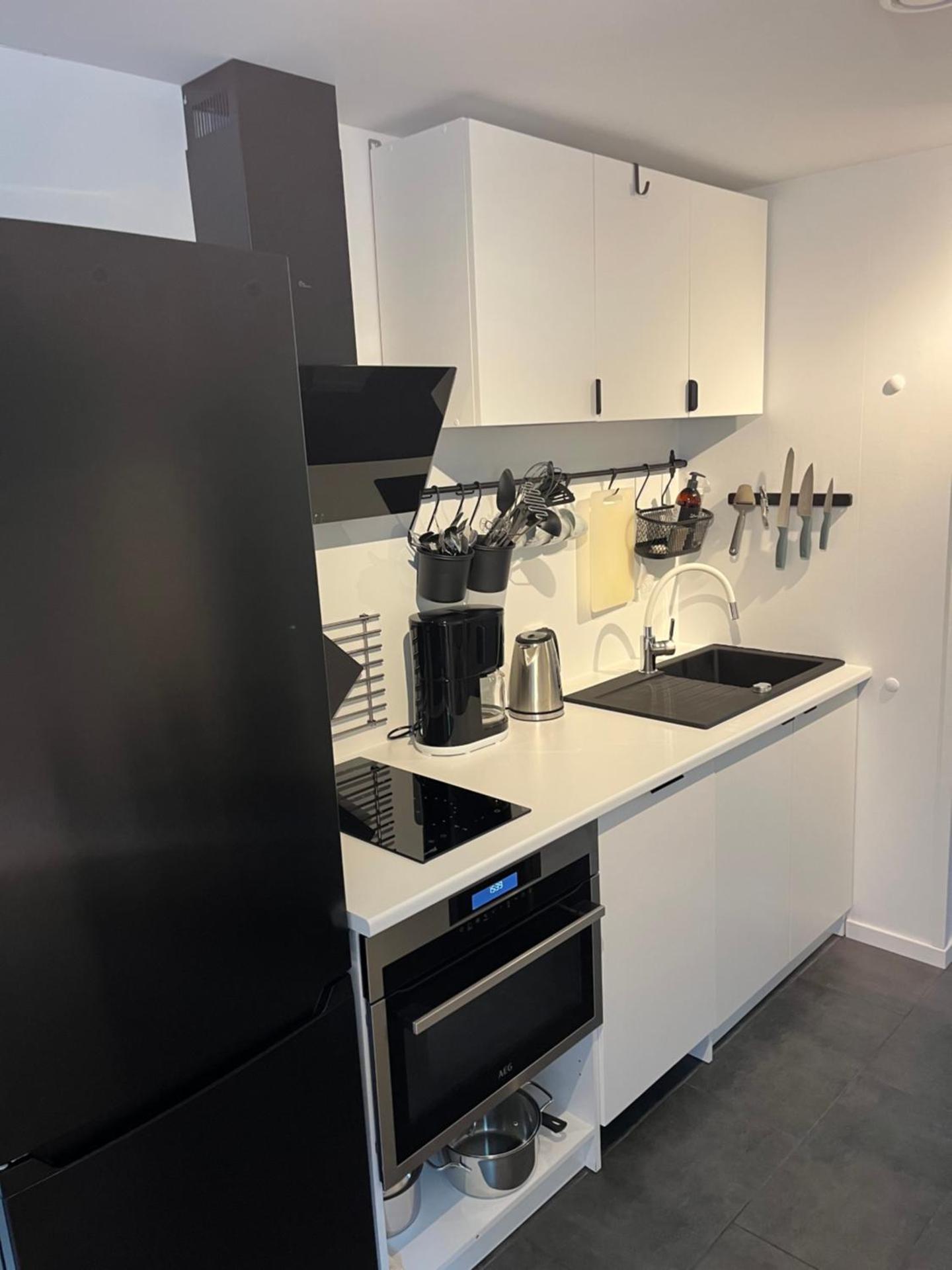 Newly renovated apartment close to city center