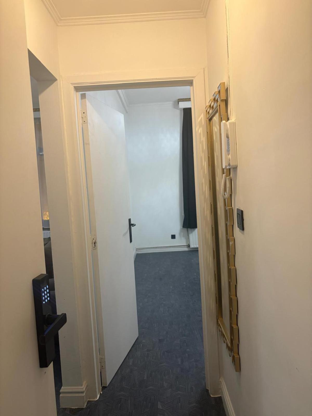 Hôtel Garden's jacuzzi spa 1