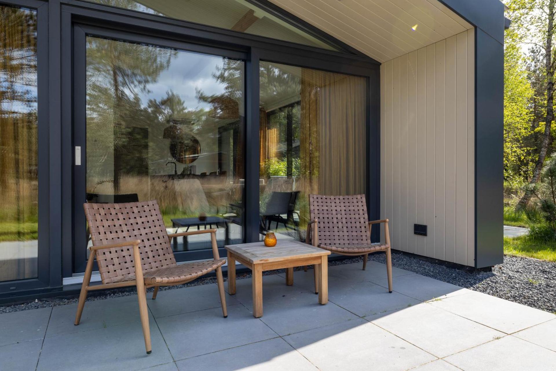 Design bungalow met wellness in parkbos