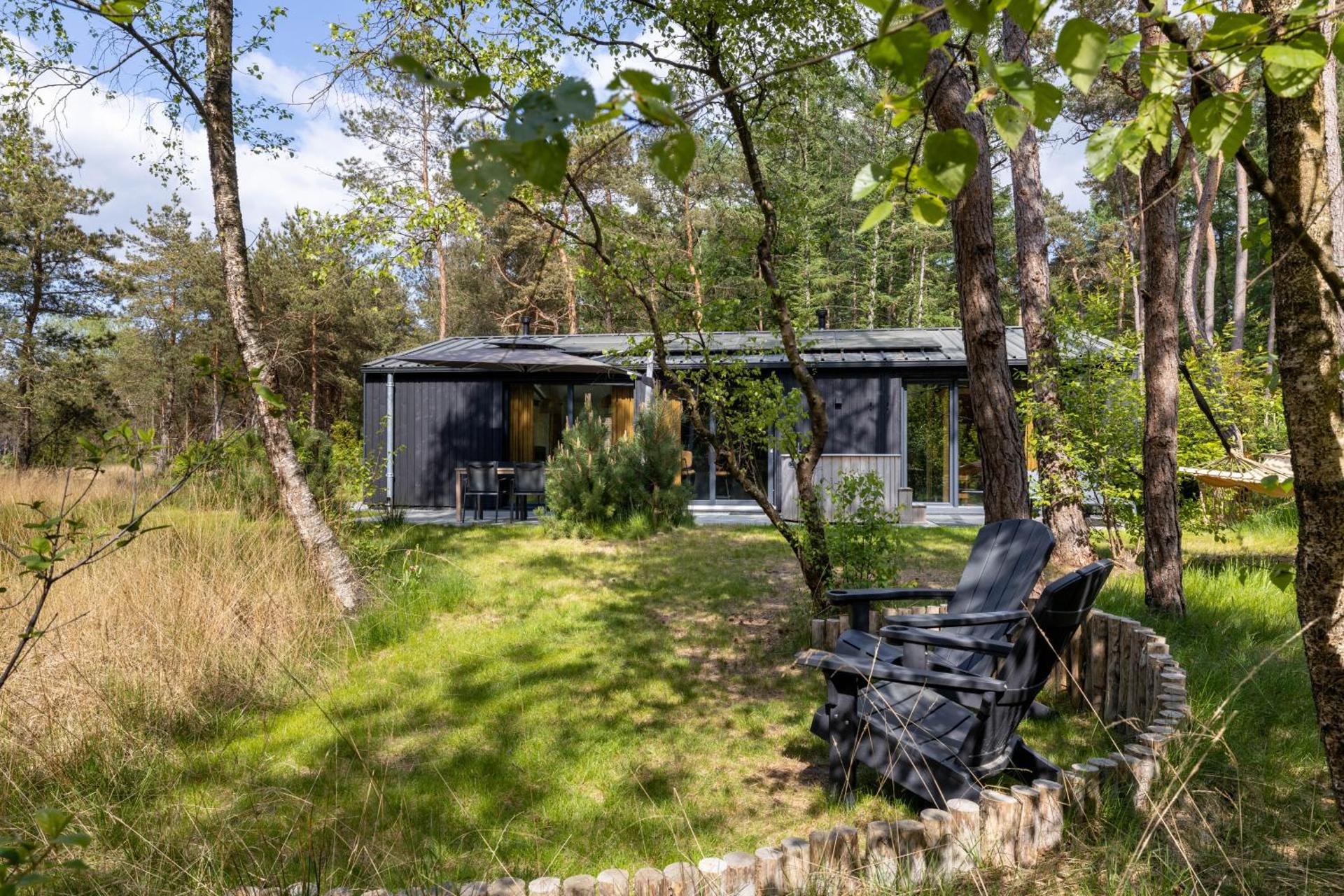 Design bungalow met wellness in parkbos