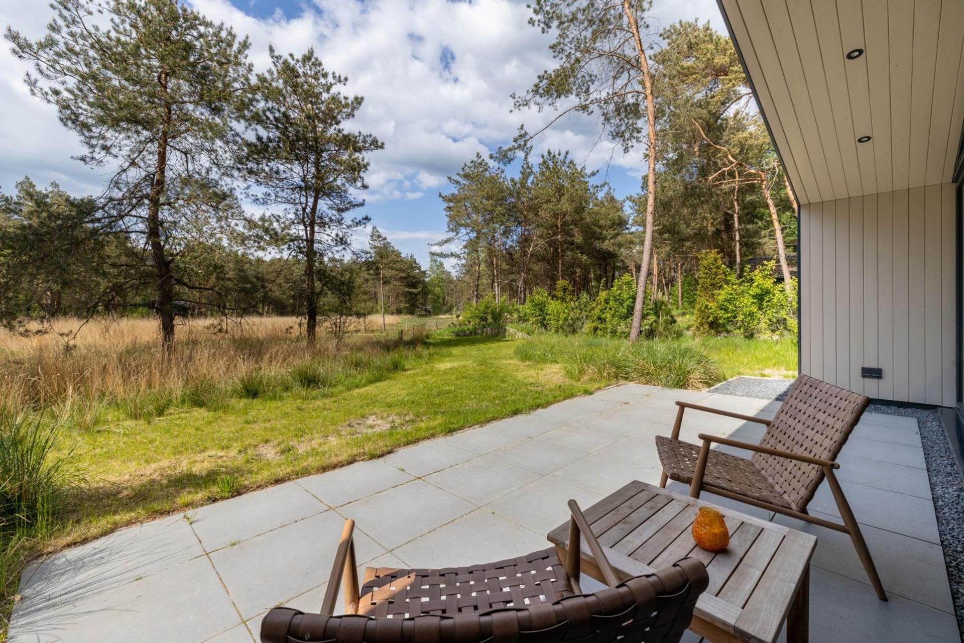 Design bungalow met wellness in parkbos