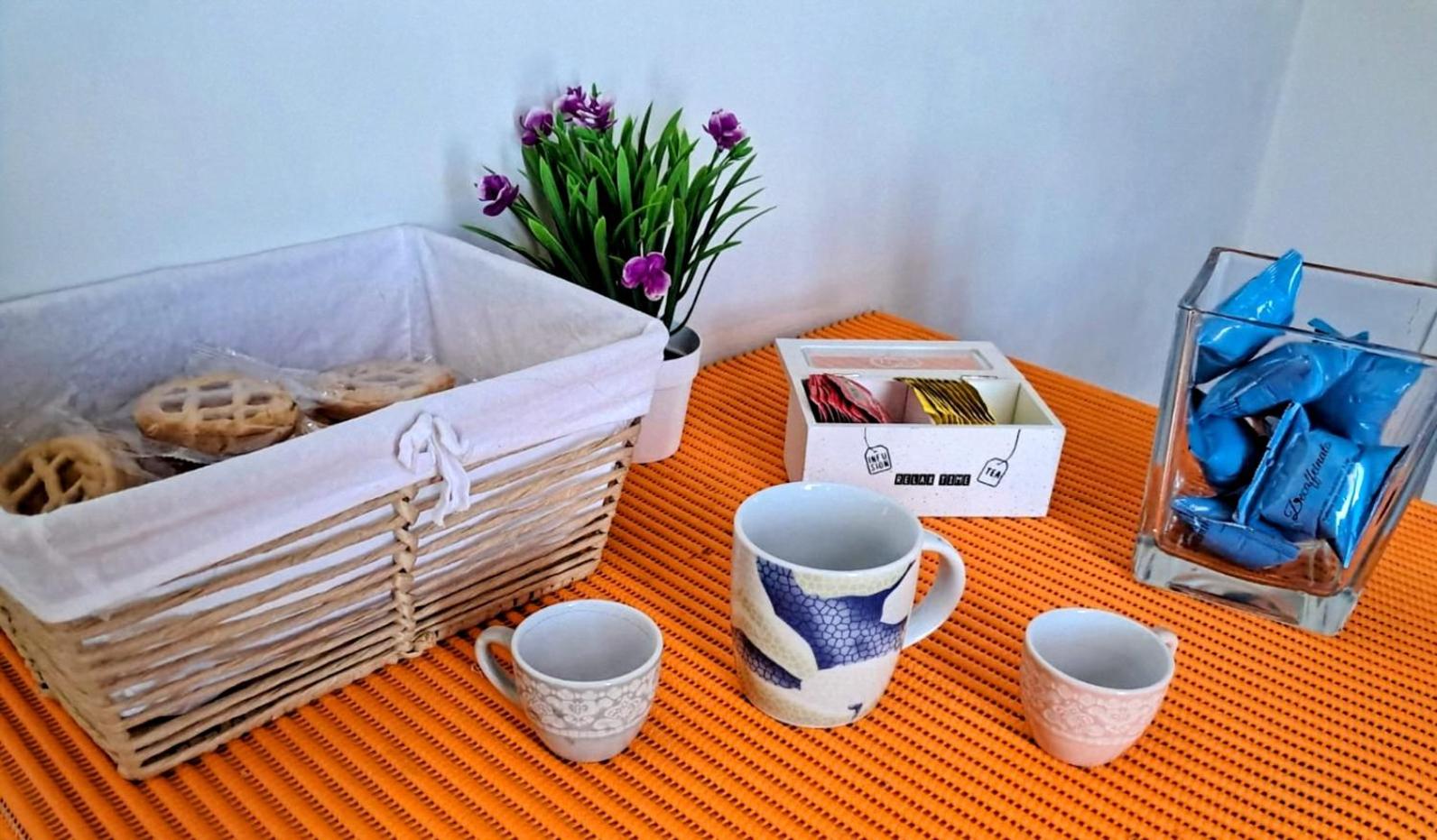 Coffee/tea facilities