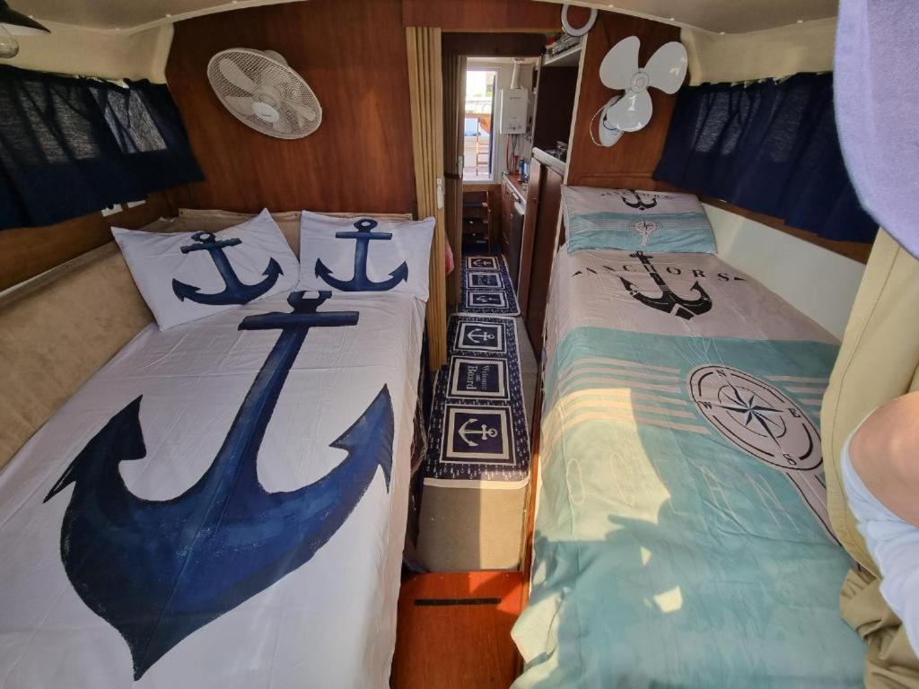 Salerno B&B on Boat Poetica