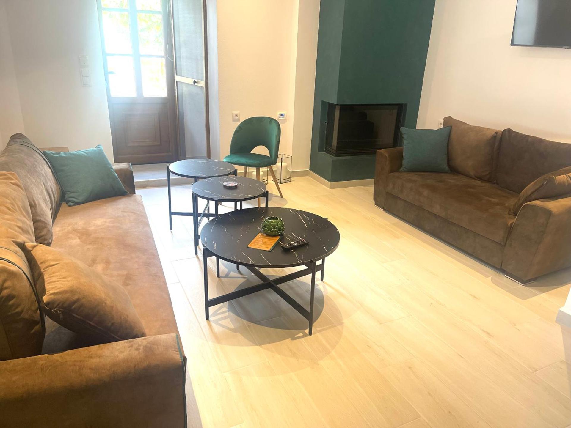 Beautiful Alice Luxury Suites