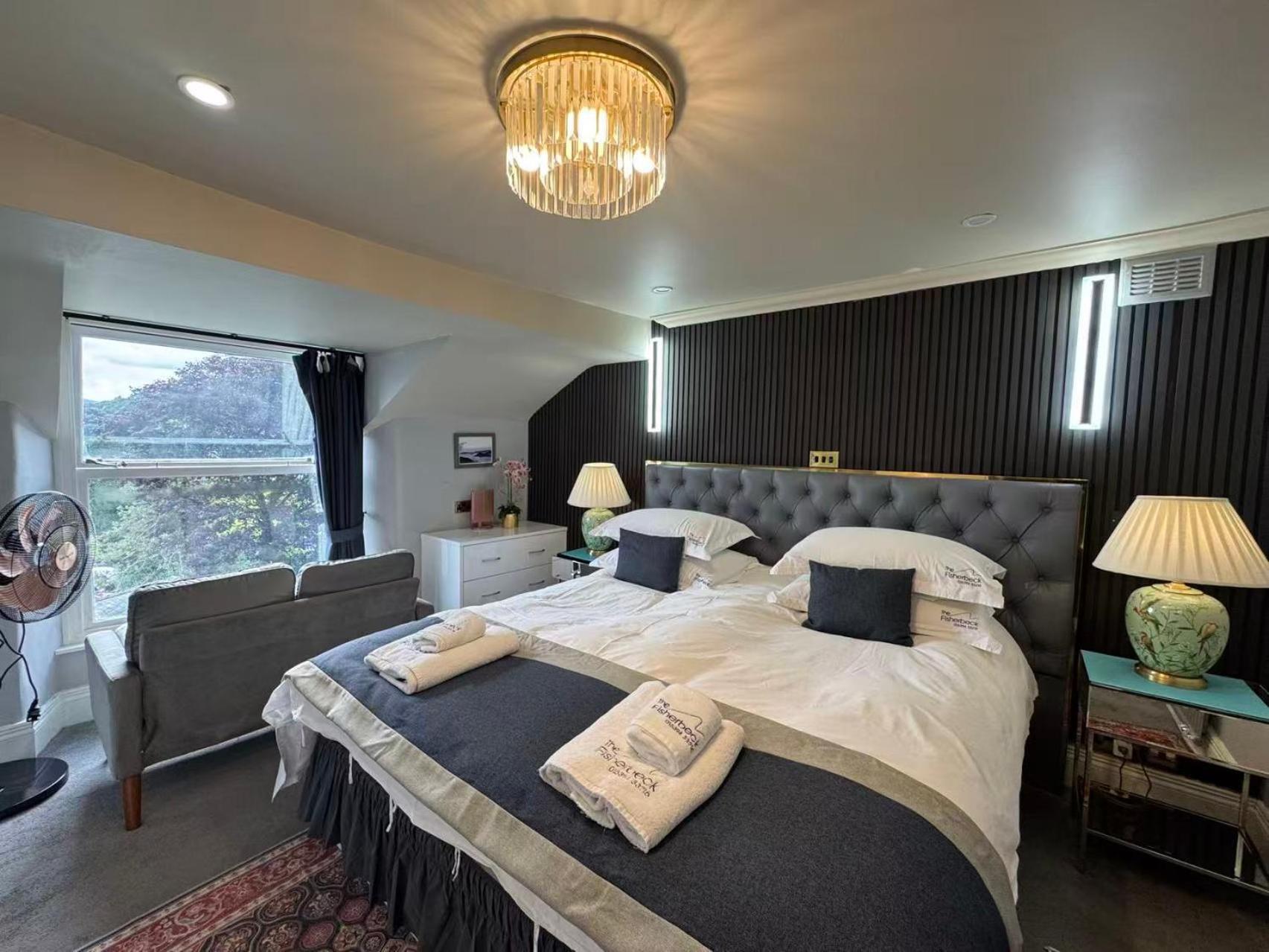 King Room with Mountain View