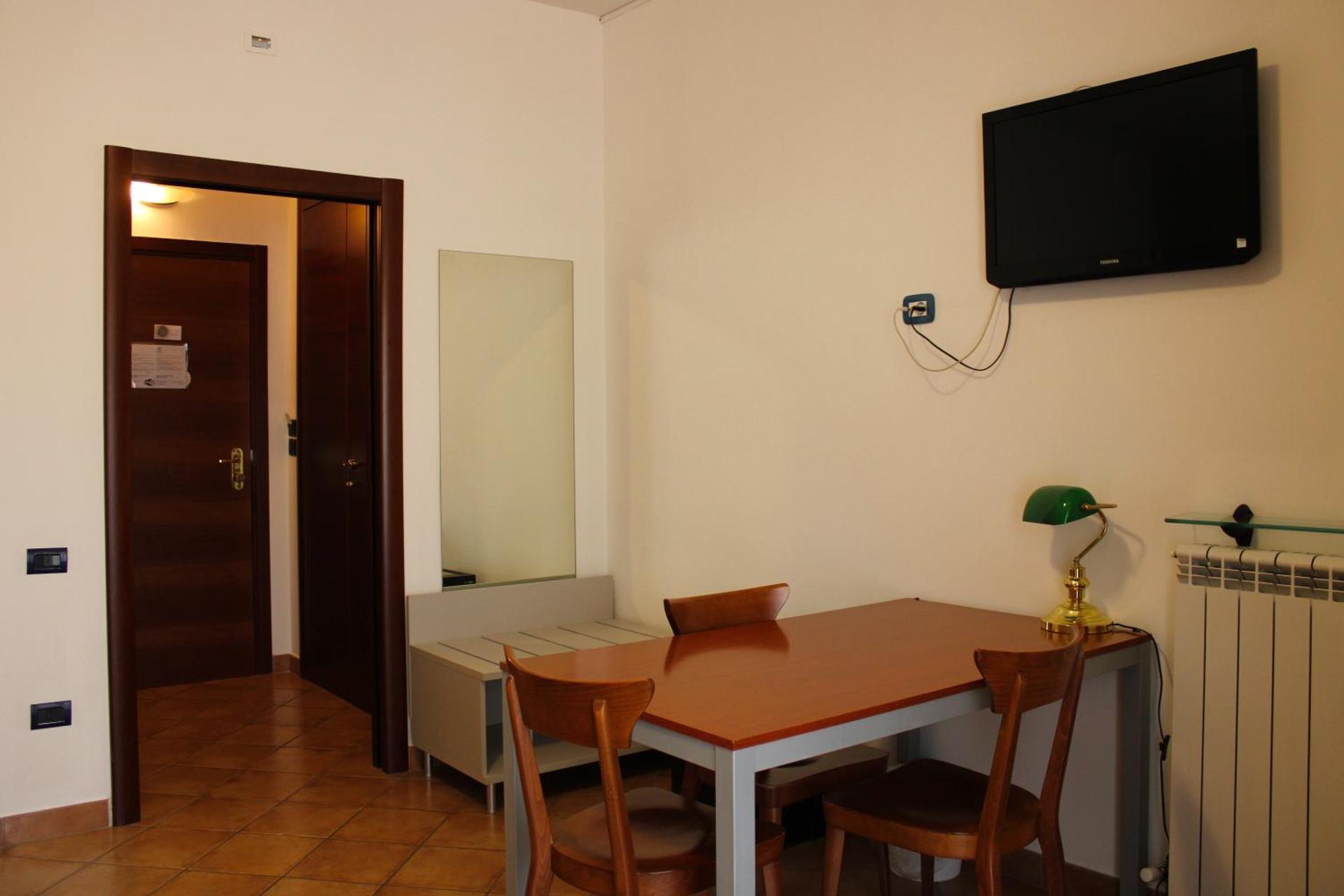 Communal lounge/ TV room