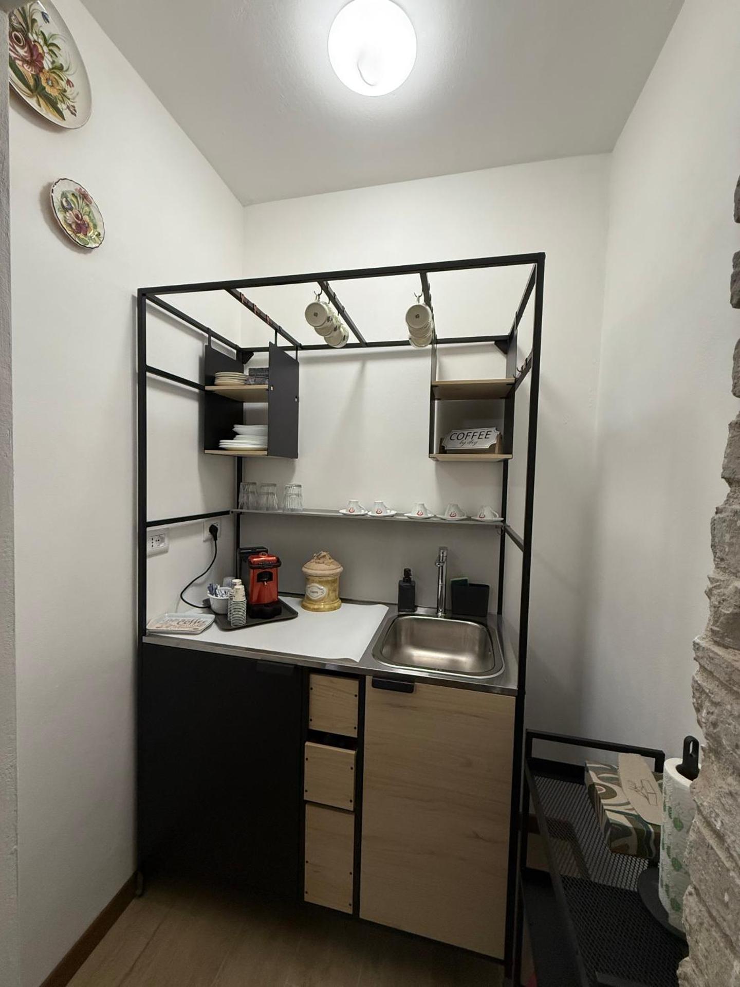 Kitchen or kitchenette