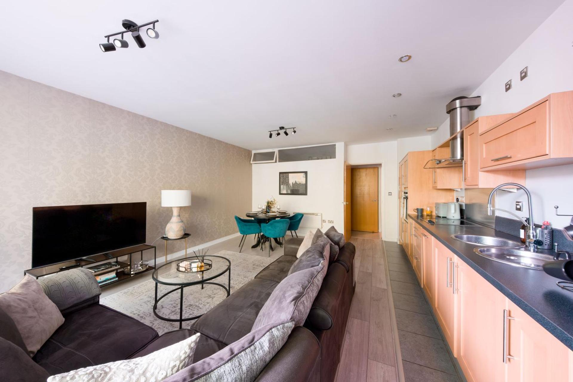 Communal lounge/ TV room