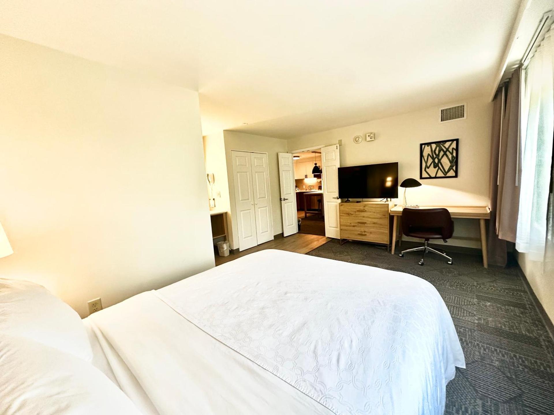 Staybridge Suites East Stroudsburg - Poconos by IHG