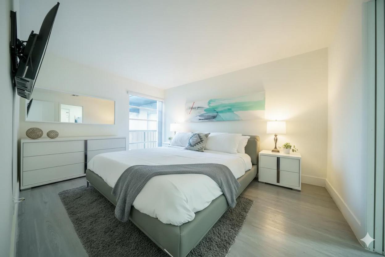 Designer River View Apartments