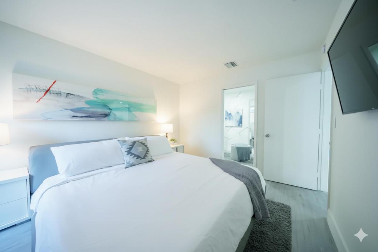 Designer River View Apartments