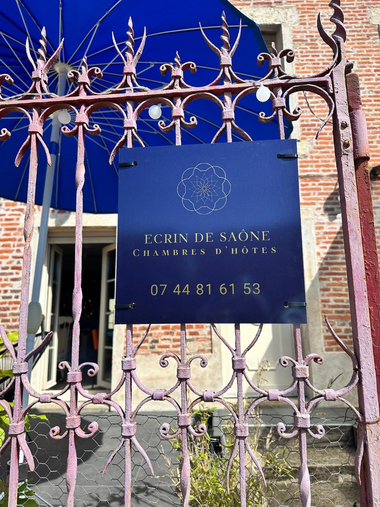 Property logo or sign