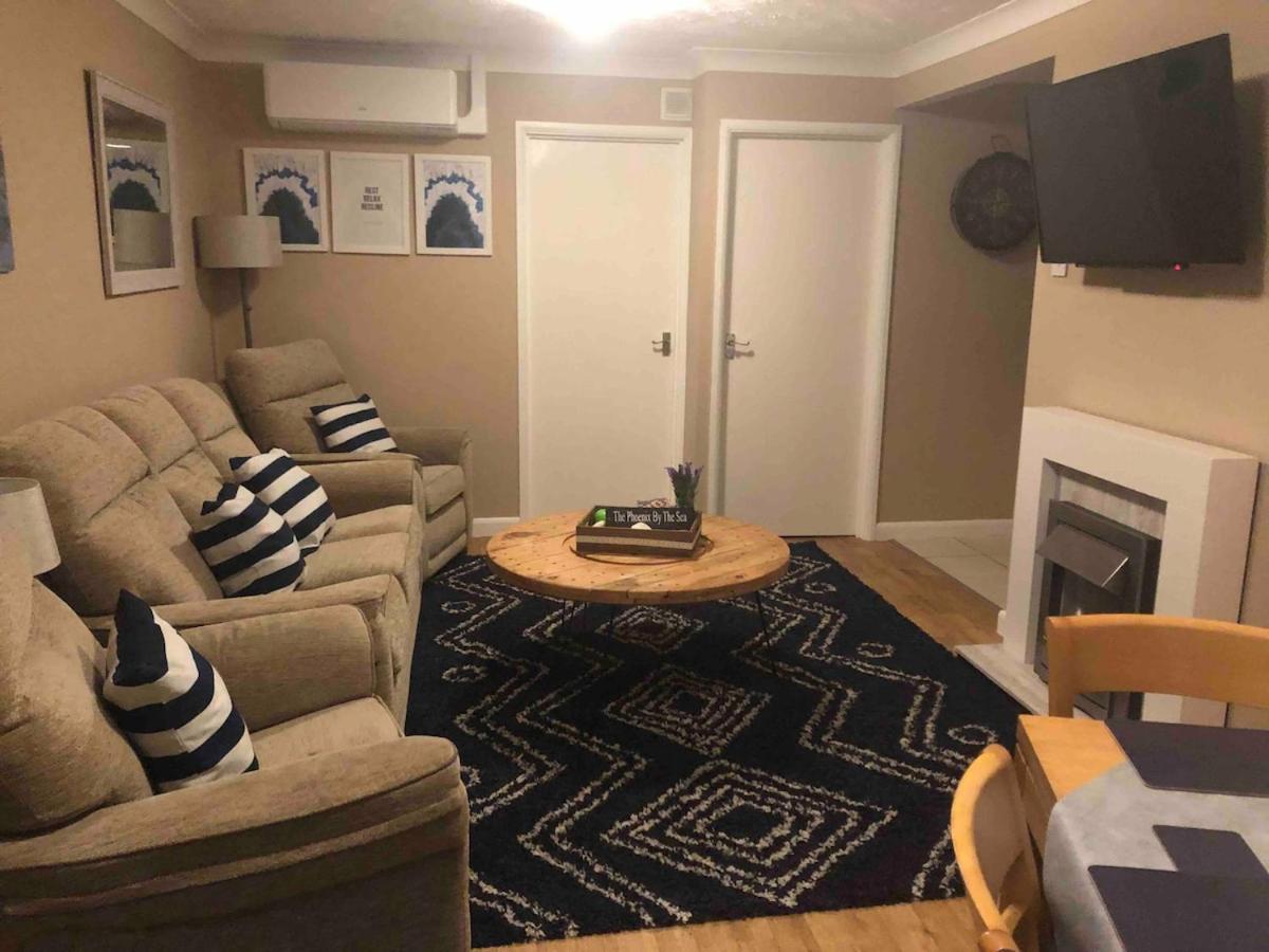 The Phoenix by the Sea- 2 bedroom flat in hunny