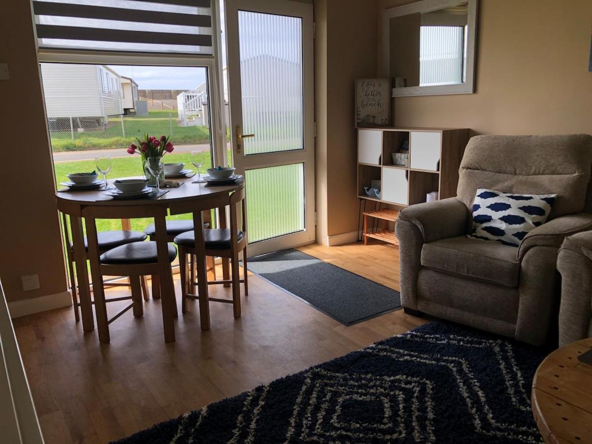 The Phoenix by the Sea- 2 bedroom flat in hunny