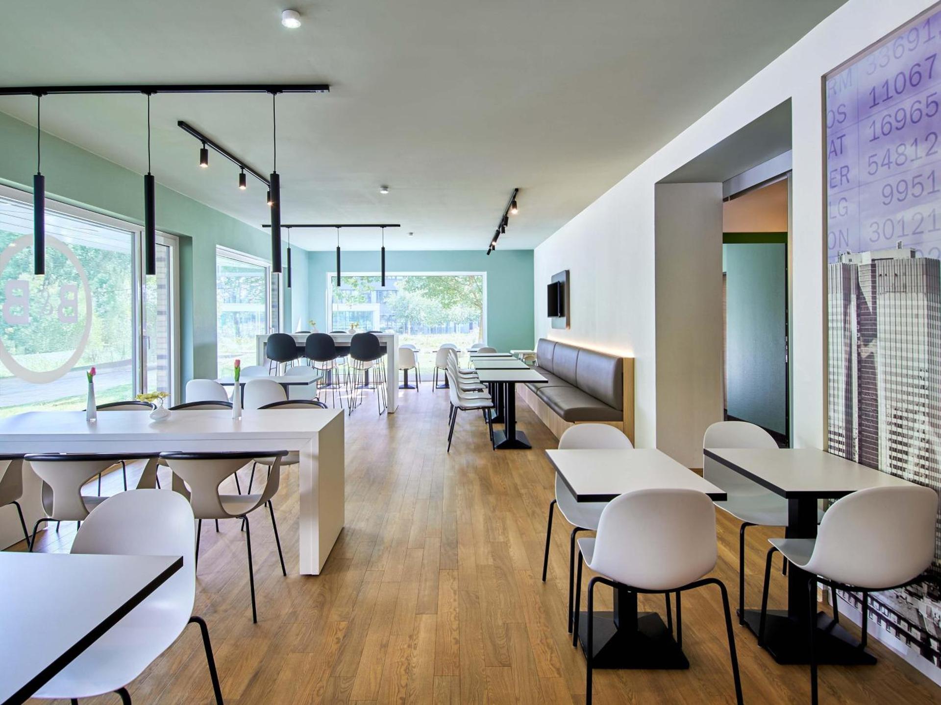 Meeting/conference room