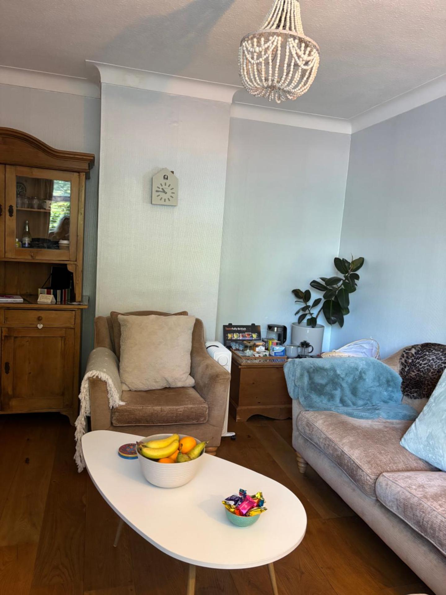 Number 78 Guest house M56 junction 12 located 5 minutes drive from Frodsham Continental breakfast Included January OFFER book for 2 nights or more get 1 night stay for FREE pending availability