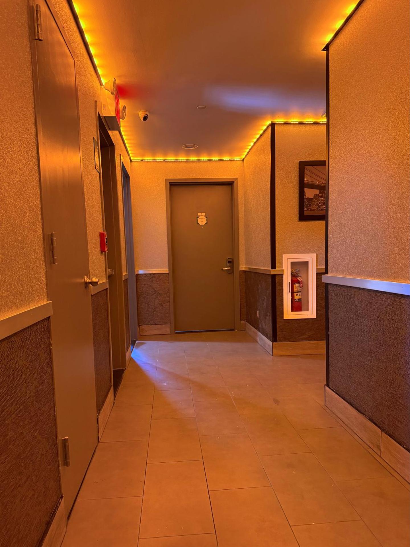 Umbrella Hotel Bronx