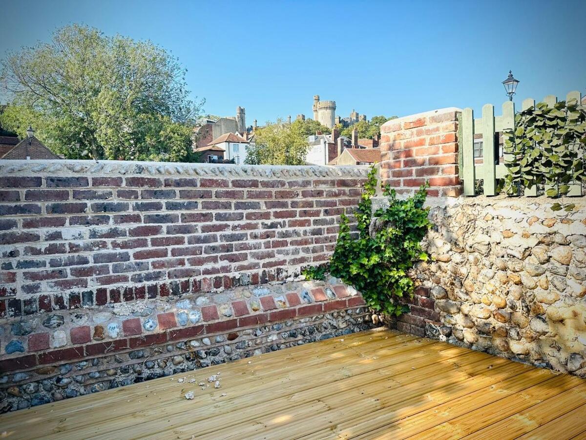 River cottage Arundel