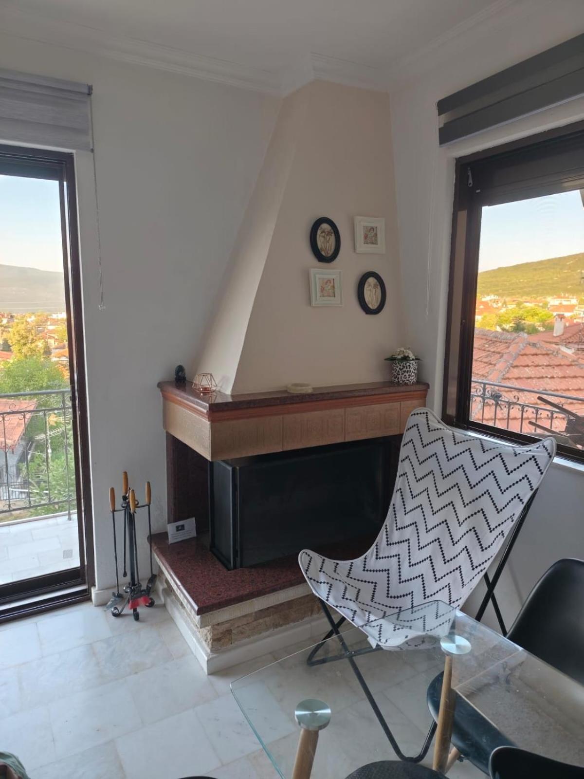 Avgerinos Ηome BREAKFAST BASKET COMPLIMENTARY