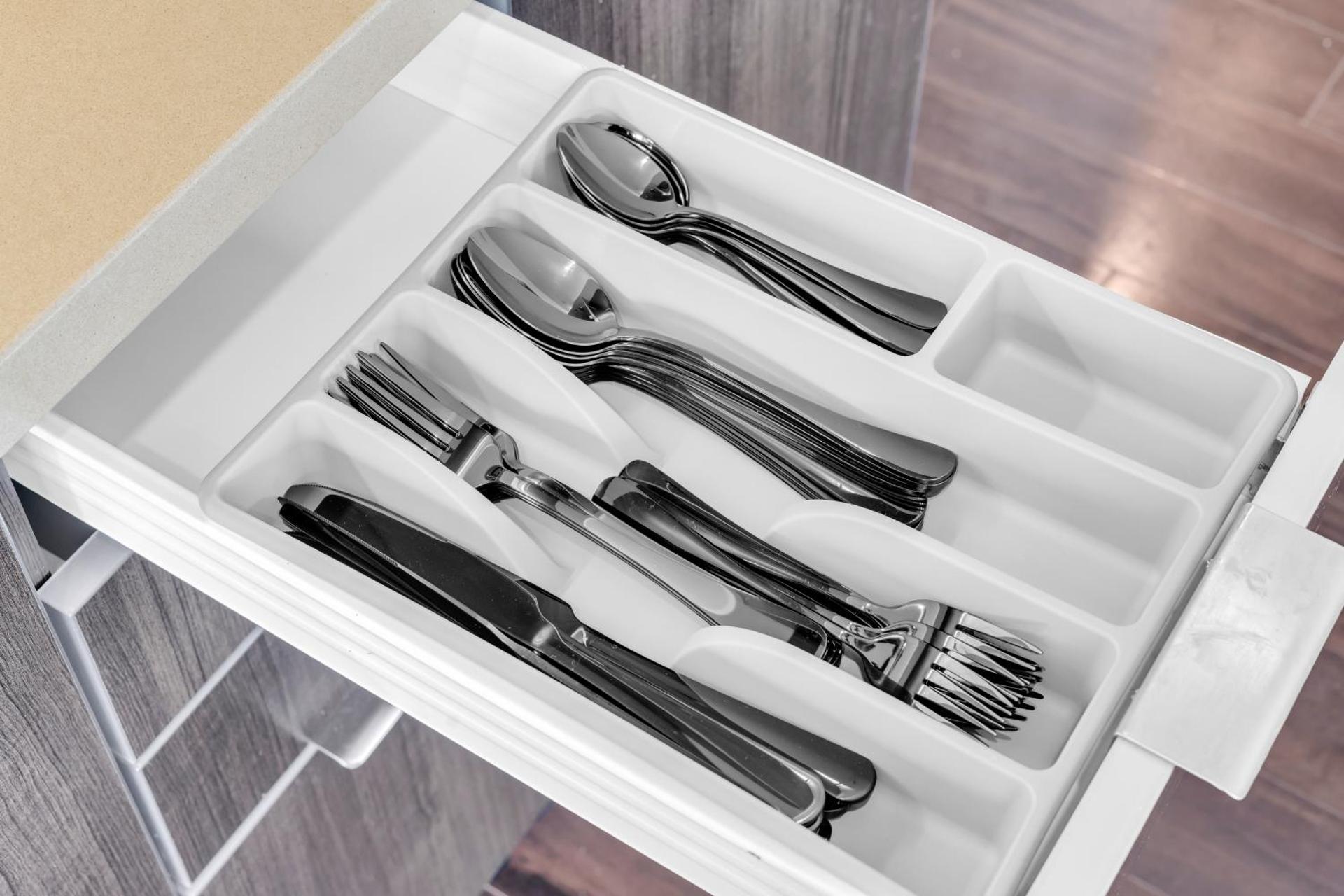 Modern Toronto Lake View & CN Tower View - One Free Parking