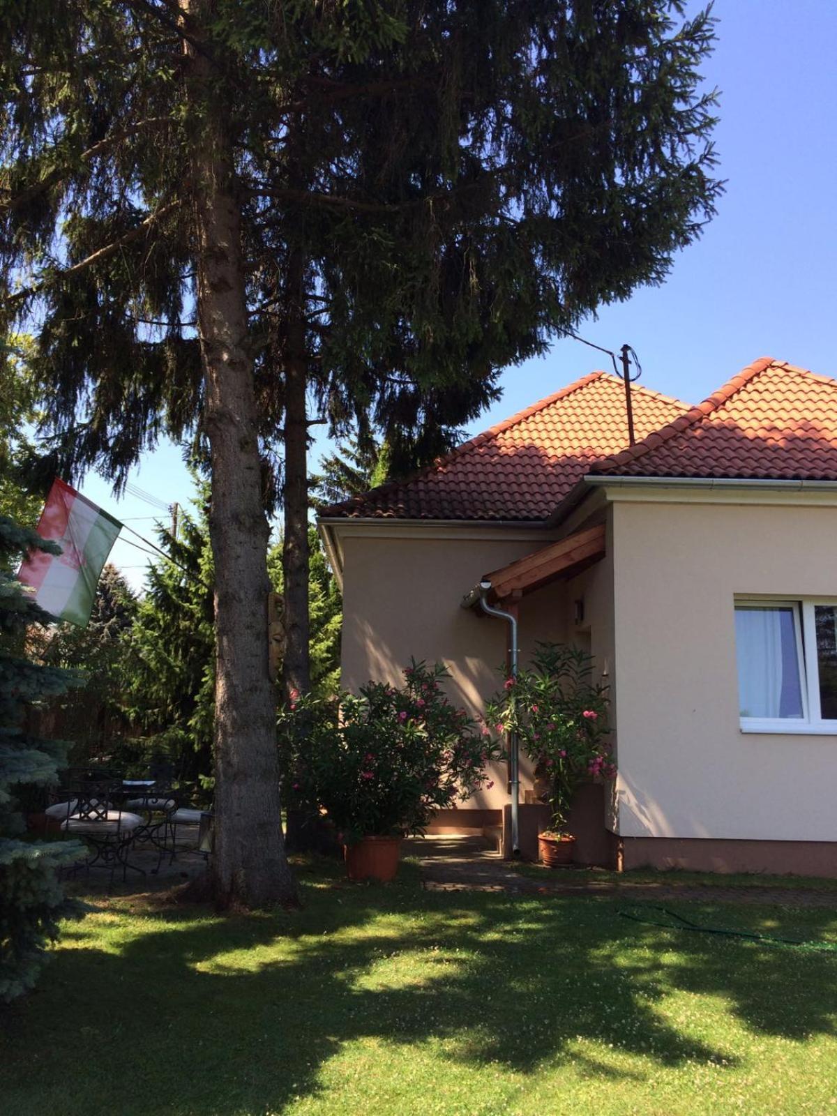 Kocsis Apartman és Camping