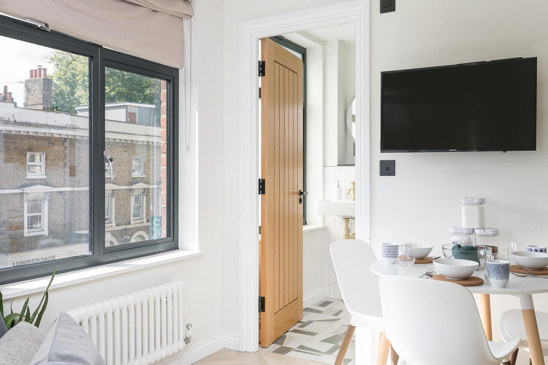 Luxe 2 bed - 20 minutes from Central London