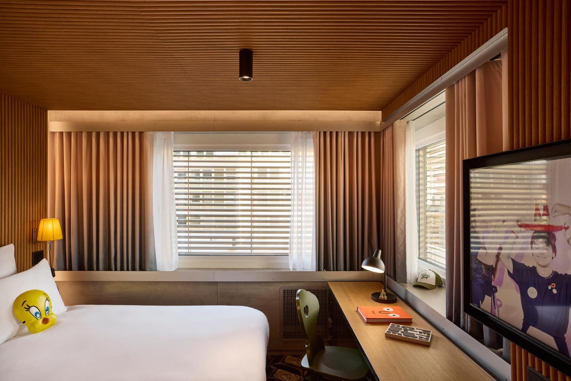 Photo of the whole room