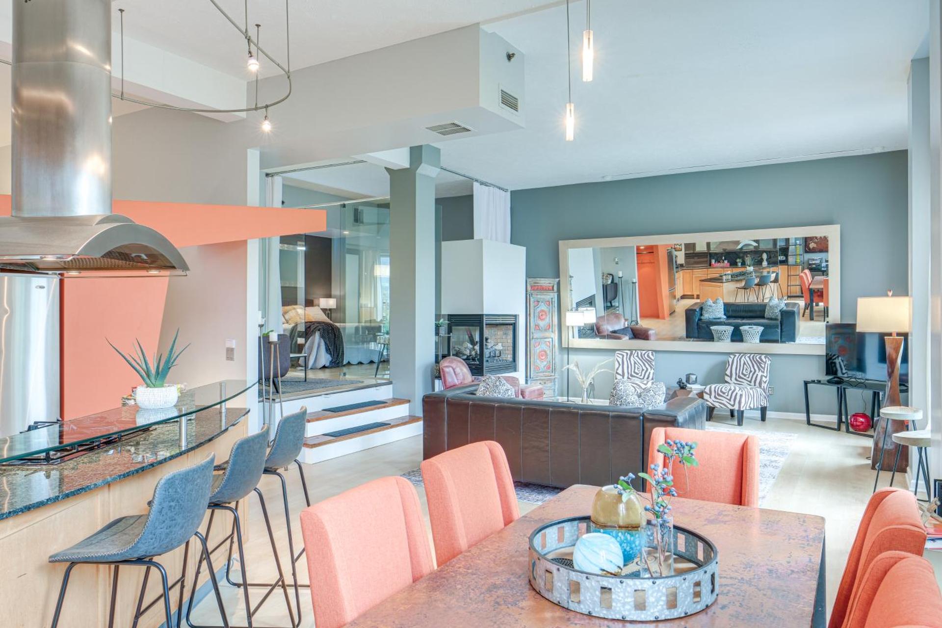 Dtwn Cleveland Loft-Style Condo Walk to Stadiums!