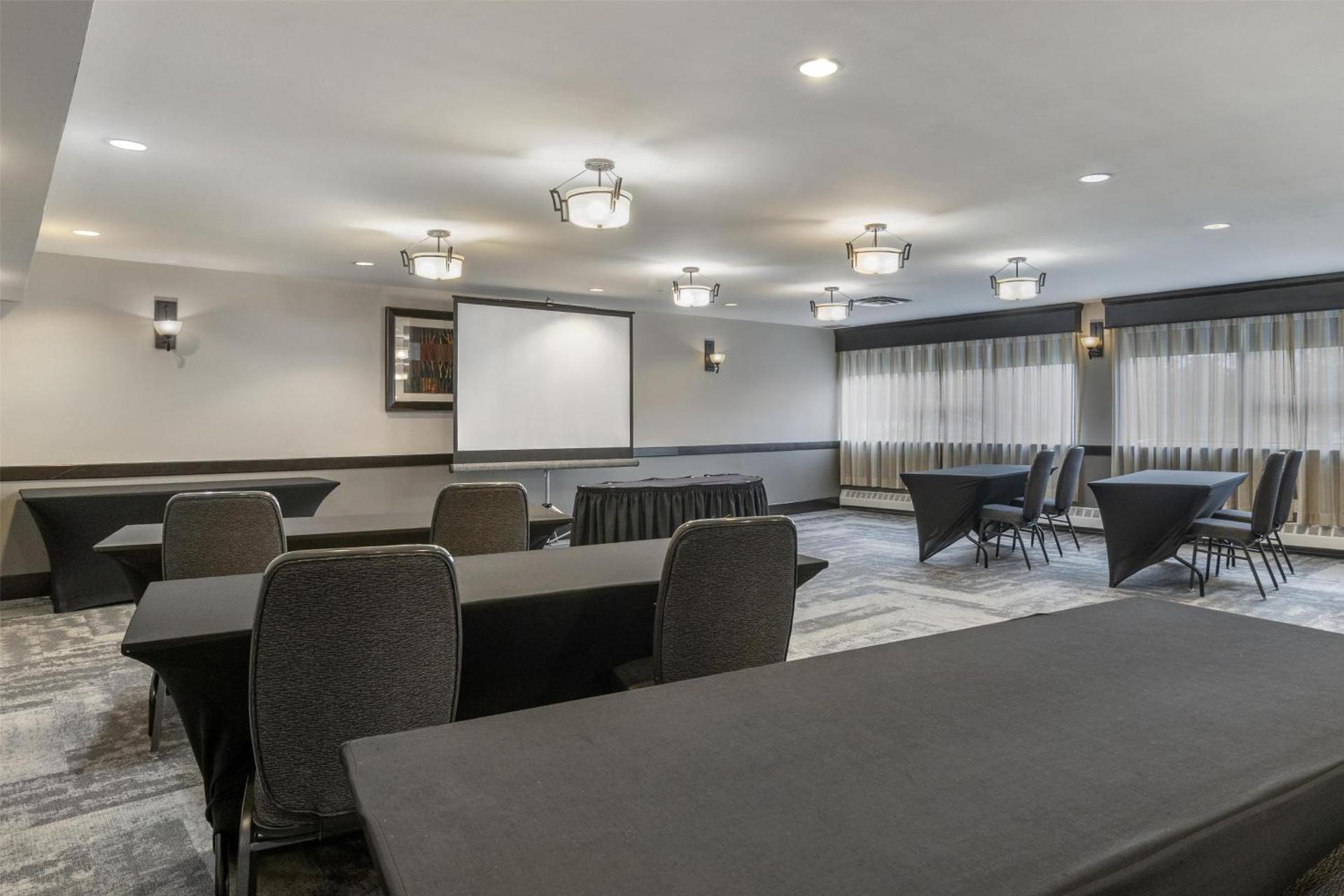 Meeting/conference room