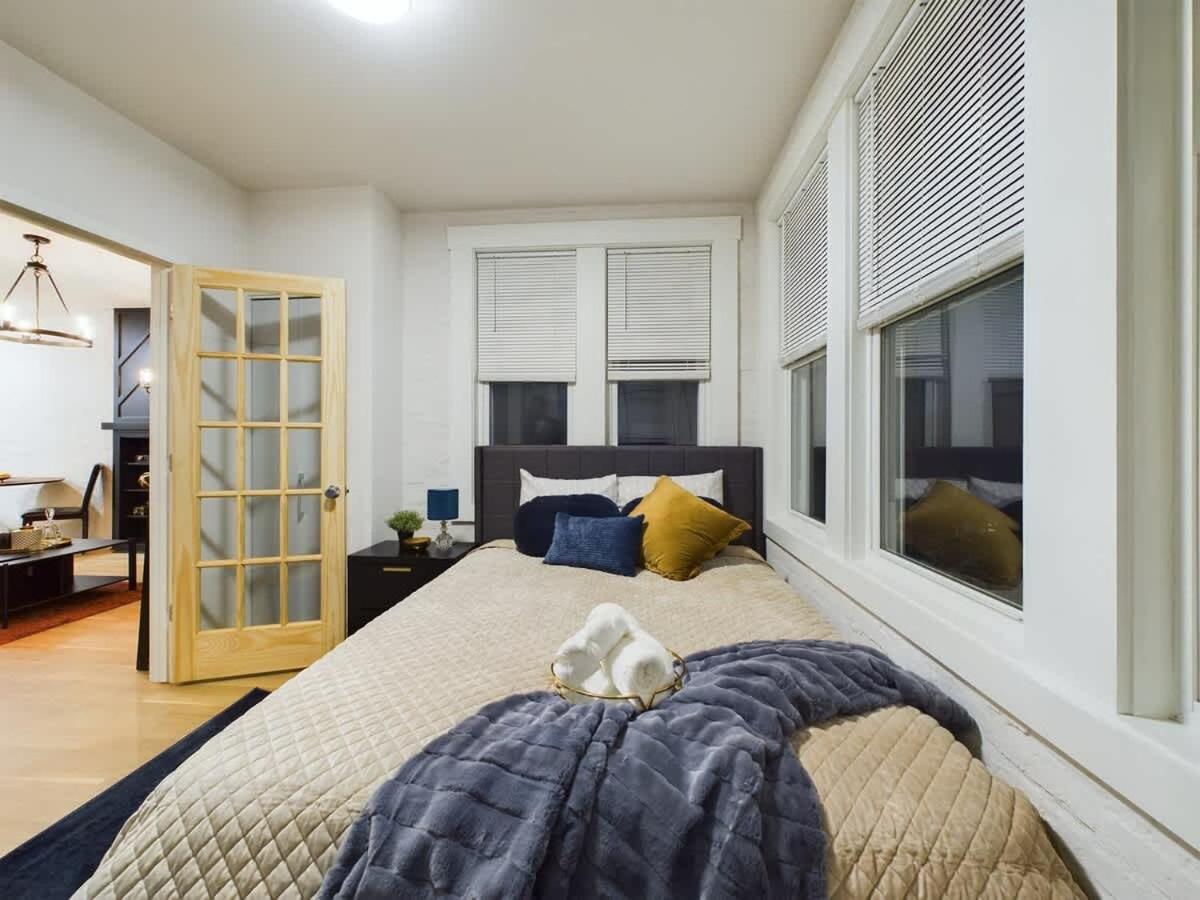 The Velvet Jazz Haus